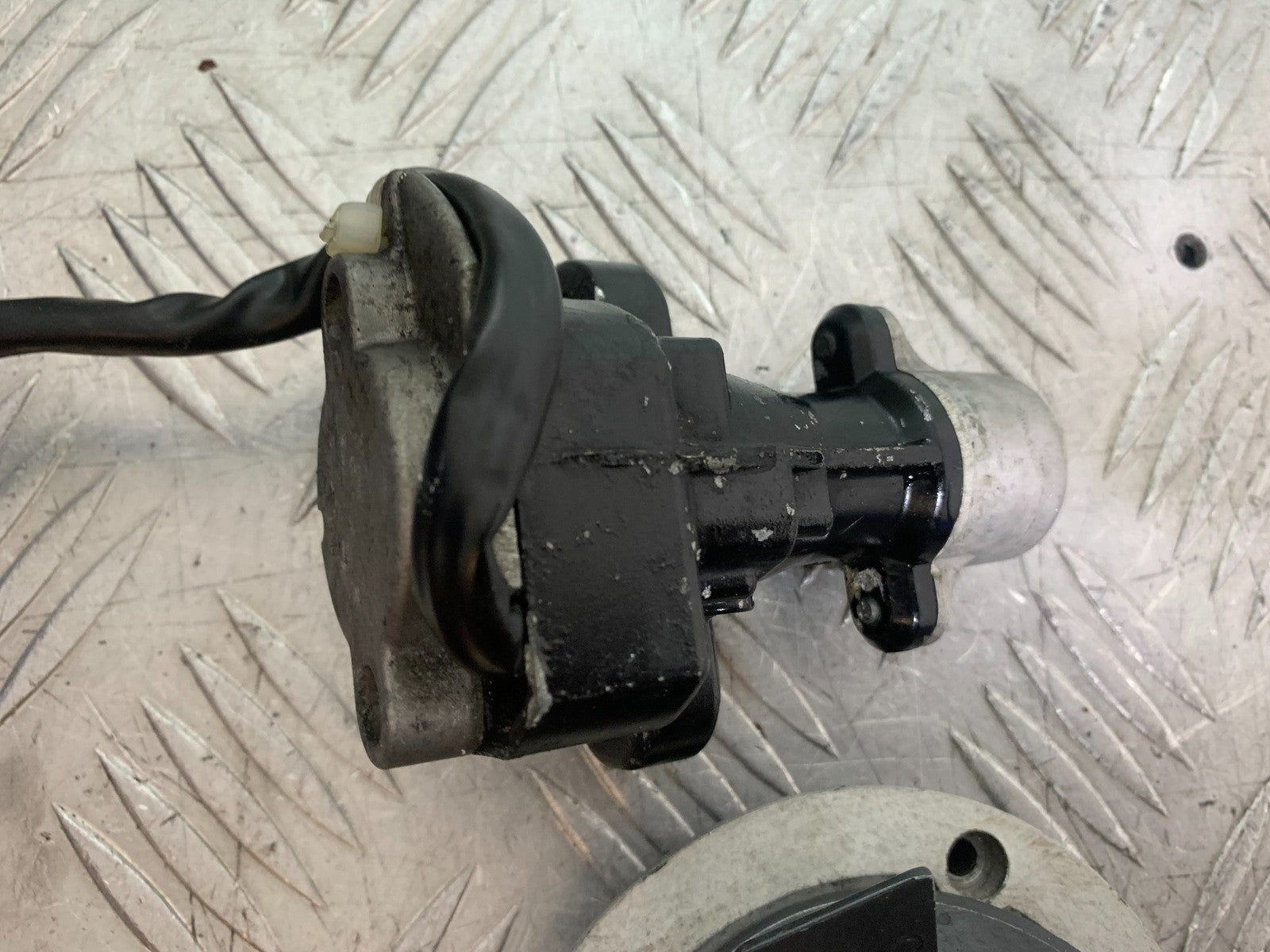 SUZUKI SV1000 SV 1000 S LOCKS AND KEYS    YEAR 2003-2007 (CMB1293)