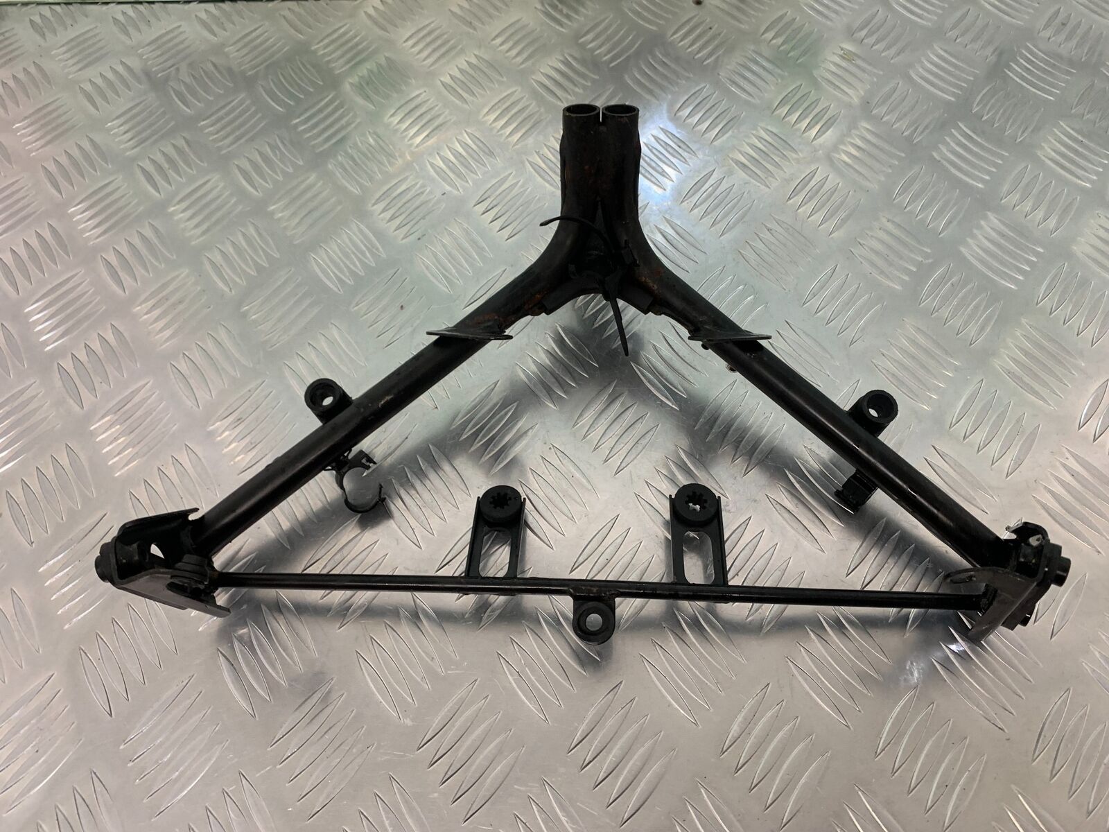 HONDA CBR1100 BLACKBIRD FAIRING BRACKET   YEAR 1996-1998 (STOCK 936)