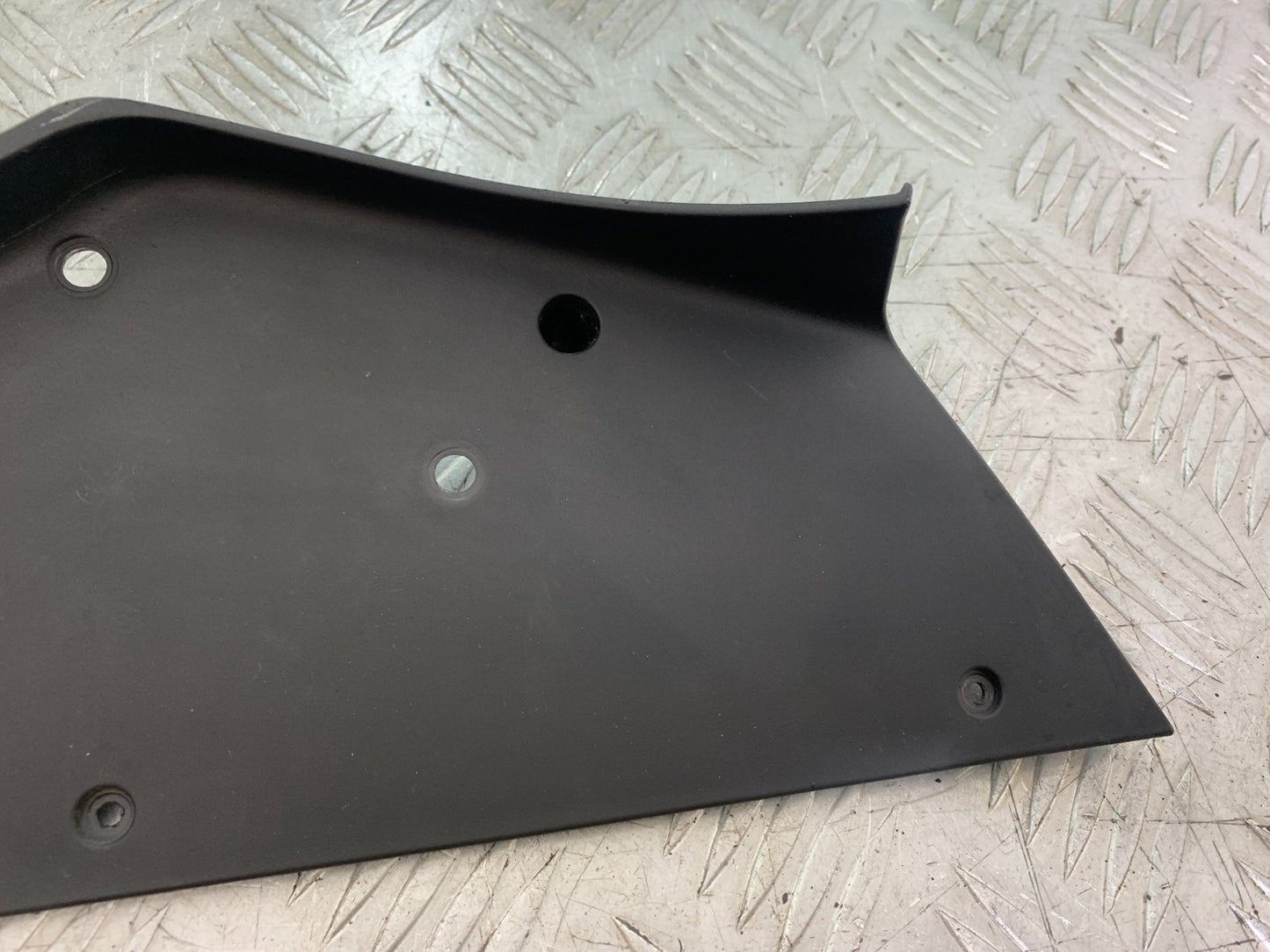 MV AGUSTA 800 F3 LEFT INNER INFILL PANEL  YEAR 2017-2019 (CMB1227)