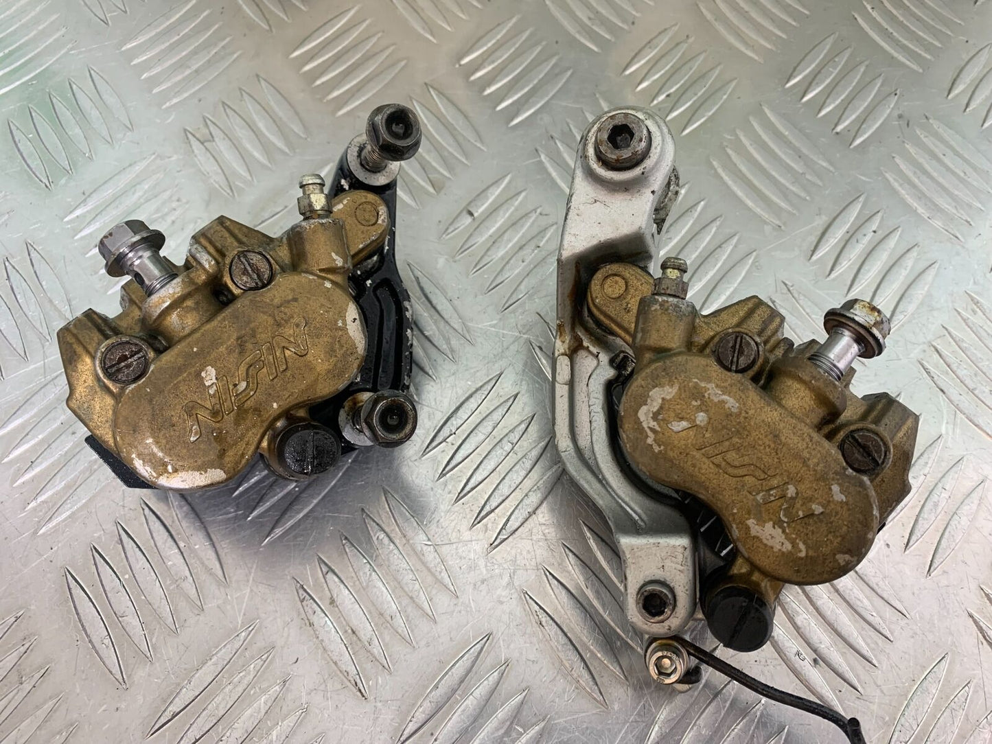 HONDA VFR400 VFR 400 NC21 FRONT BRAKE CALIPERS   YEAR 1986-87 (CMB1043)