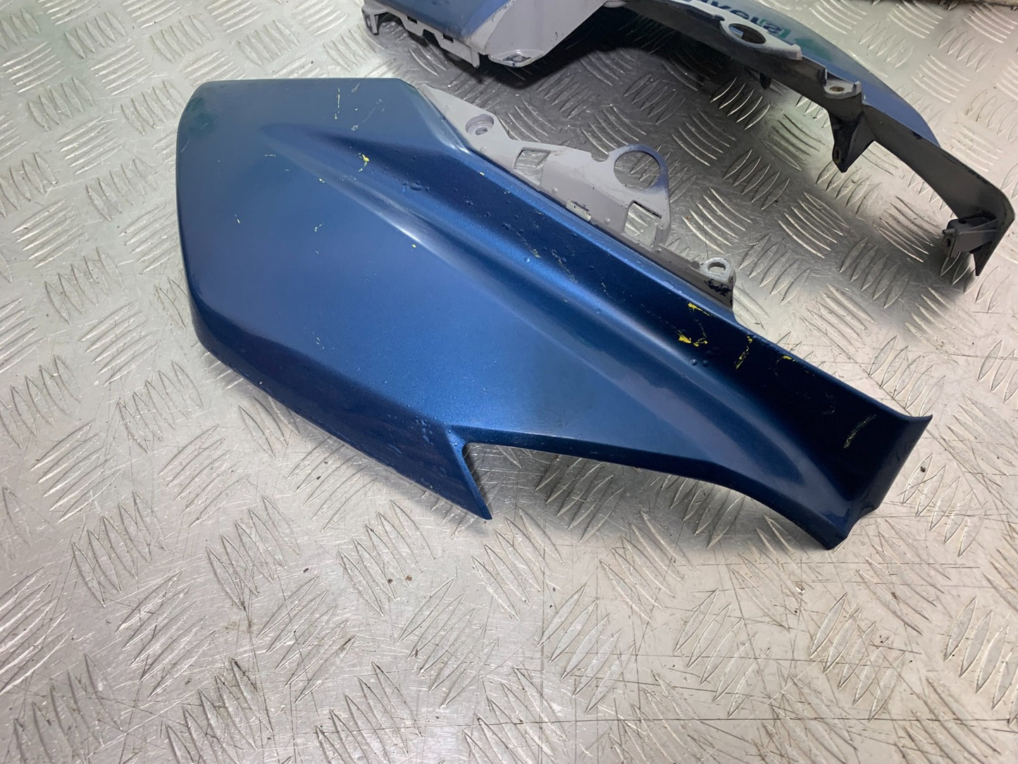 YAMAHA XMAX 125 XMAX-125 LEFT AND RIGHT PANELS  YEAR 2015-2020  (CMB1266)