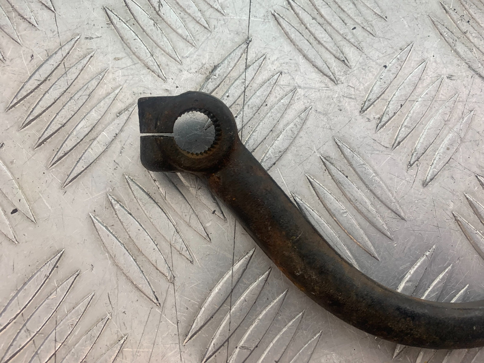 KAWASAKI GT550 GT 550 REAR BRAKE PEDAL YEAR 1984-87 (CMB1141)