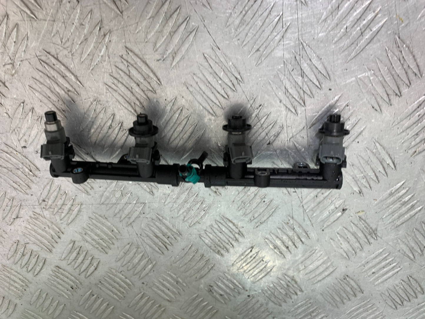 HONDA CBR1000 RR INJECTORS  YEAR   2008-2011 (CMB1330)