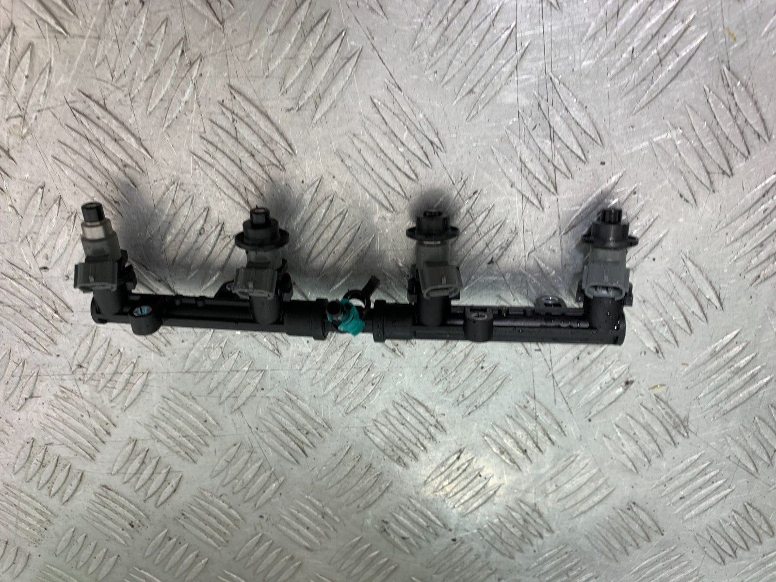 HONDA CBR1000 RR INJECTORS  YEAR   2008-2011 (CMB1330)