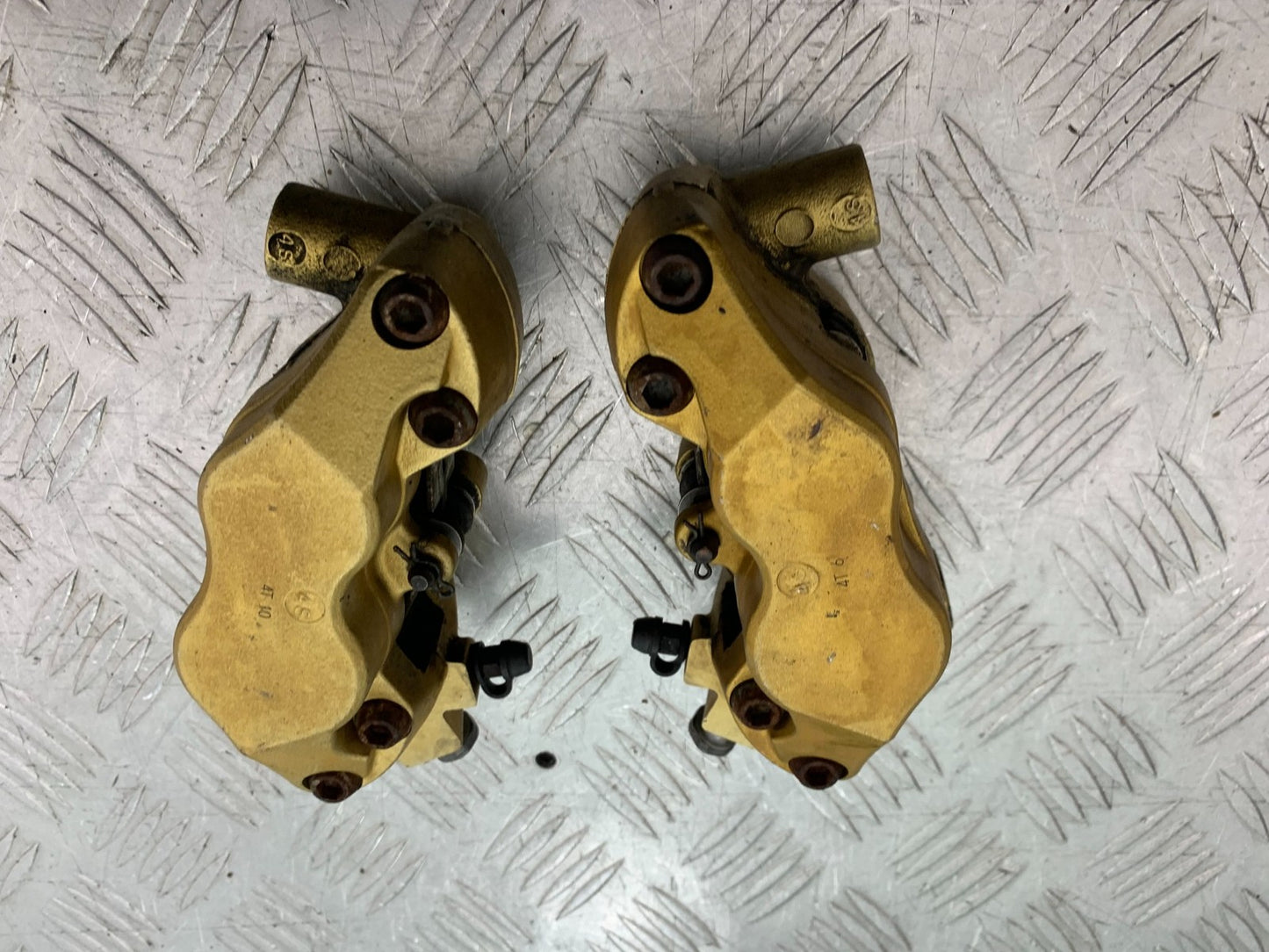TRIUMPH 675 STREET TRIPLE RX FRONT BRAKE CALIPERS  2015- 2017 (CMB1299)