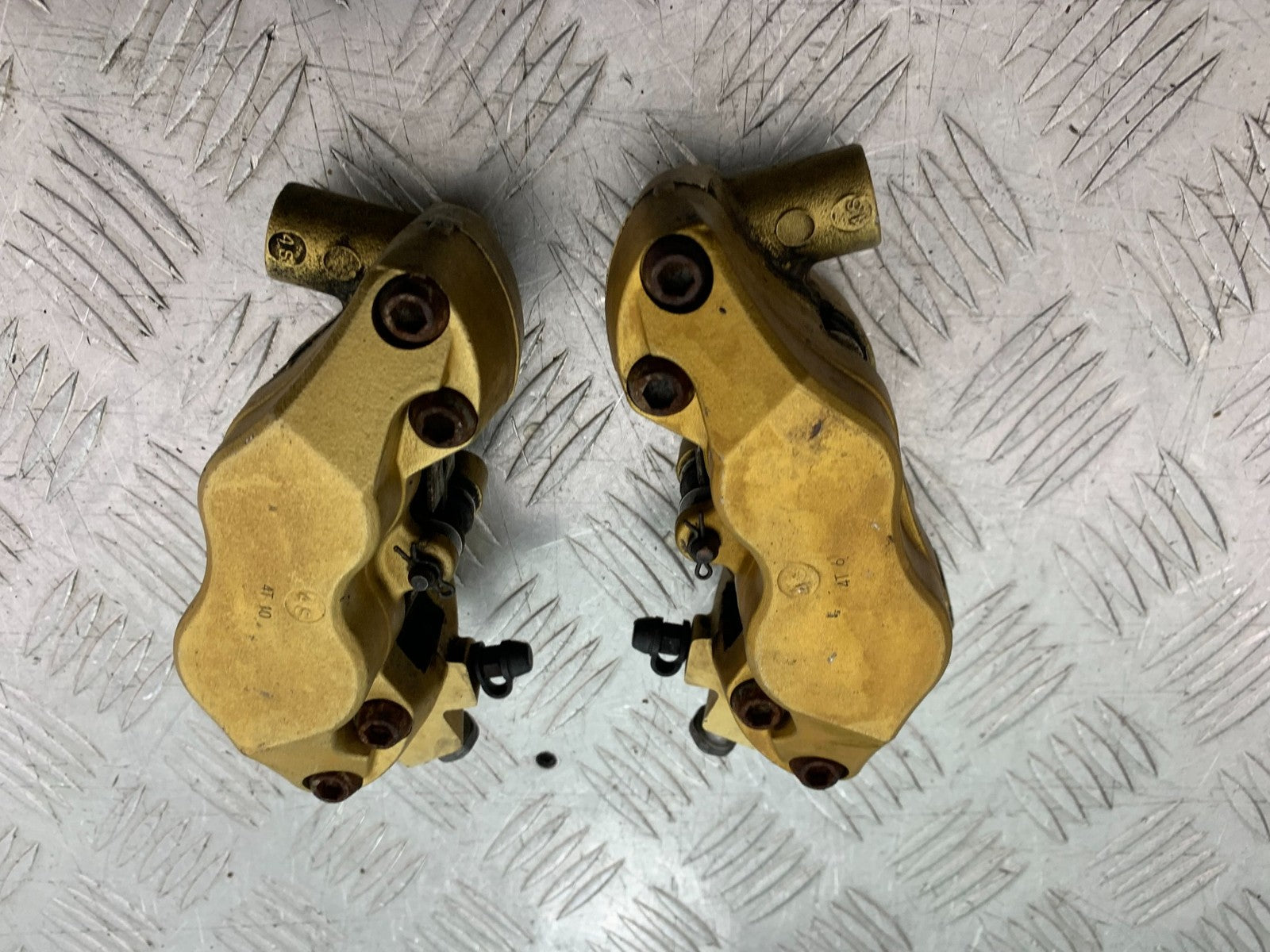 TRIUMPH 675 STREET TRIPLE RX FRONT BRAKE CALIPERS  2015- 2017 (CMB1299)