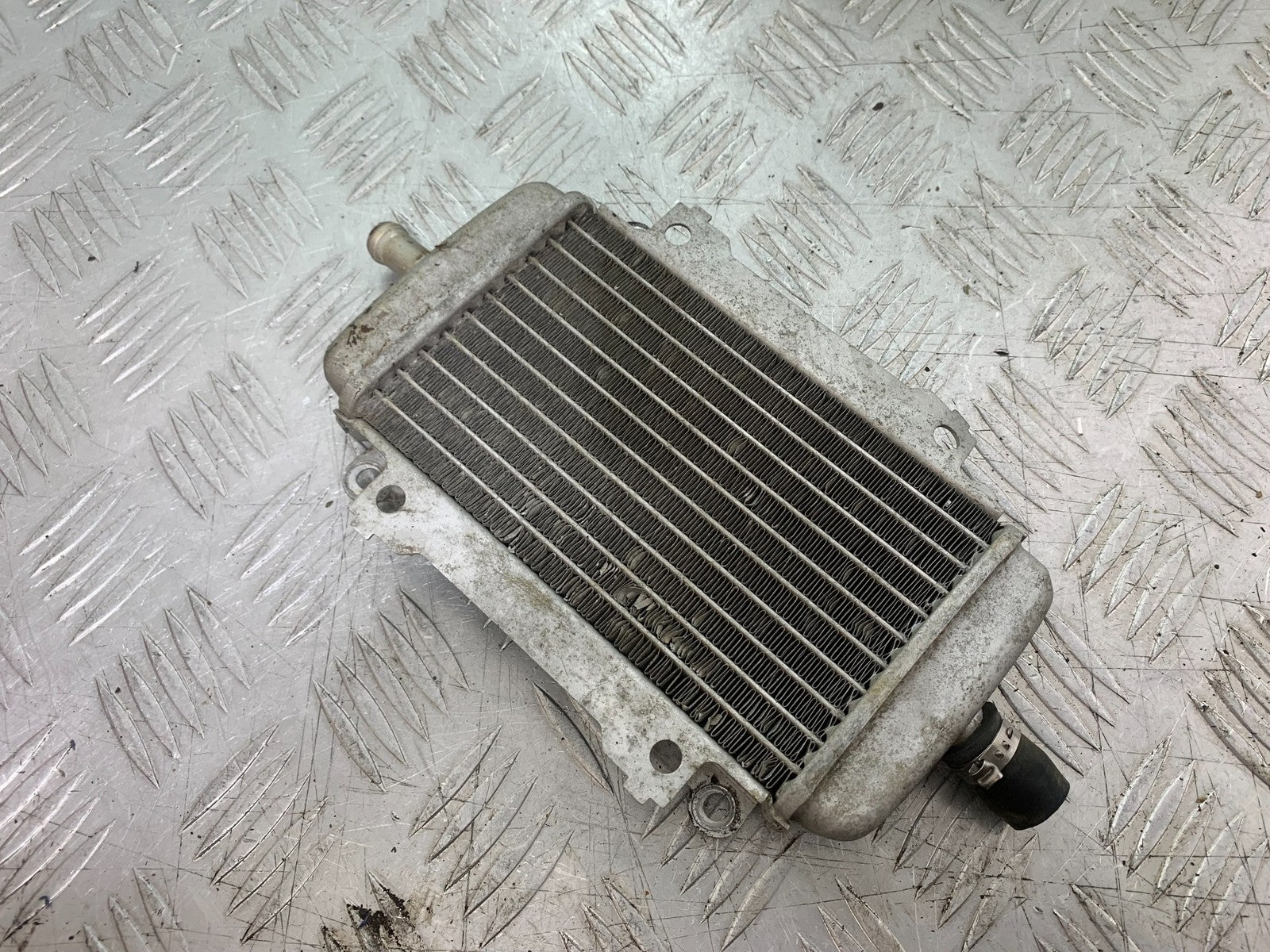 PIAGGIO VESPA GTS 125 RADIATOR YEAR 2012 (CMB1261)