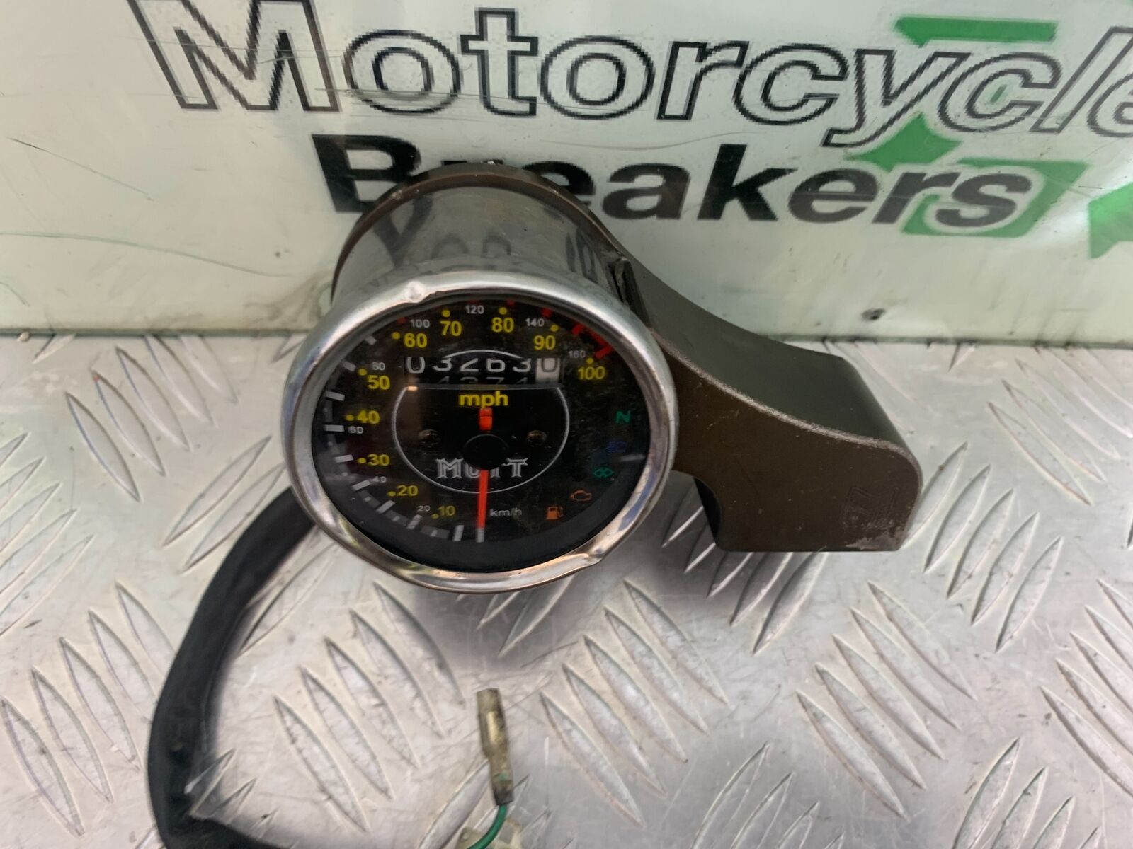 MUTT GT-SS 125 CLOCKS SPEEDO DASH  YEAR 2020- 2024  (CMB1085)