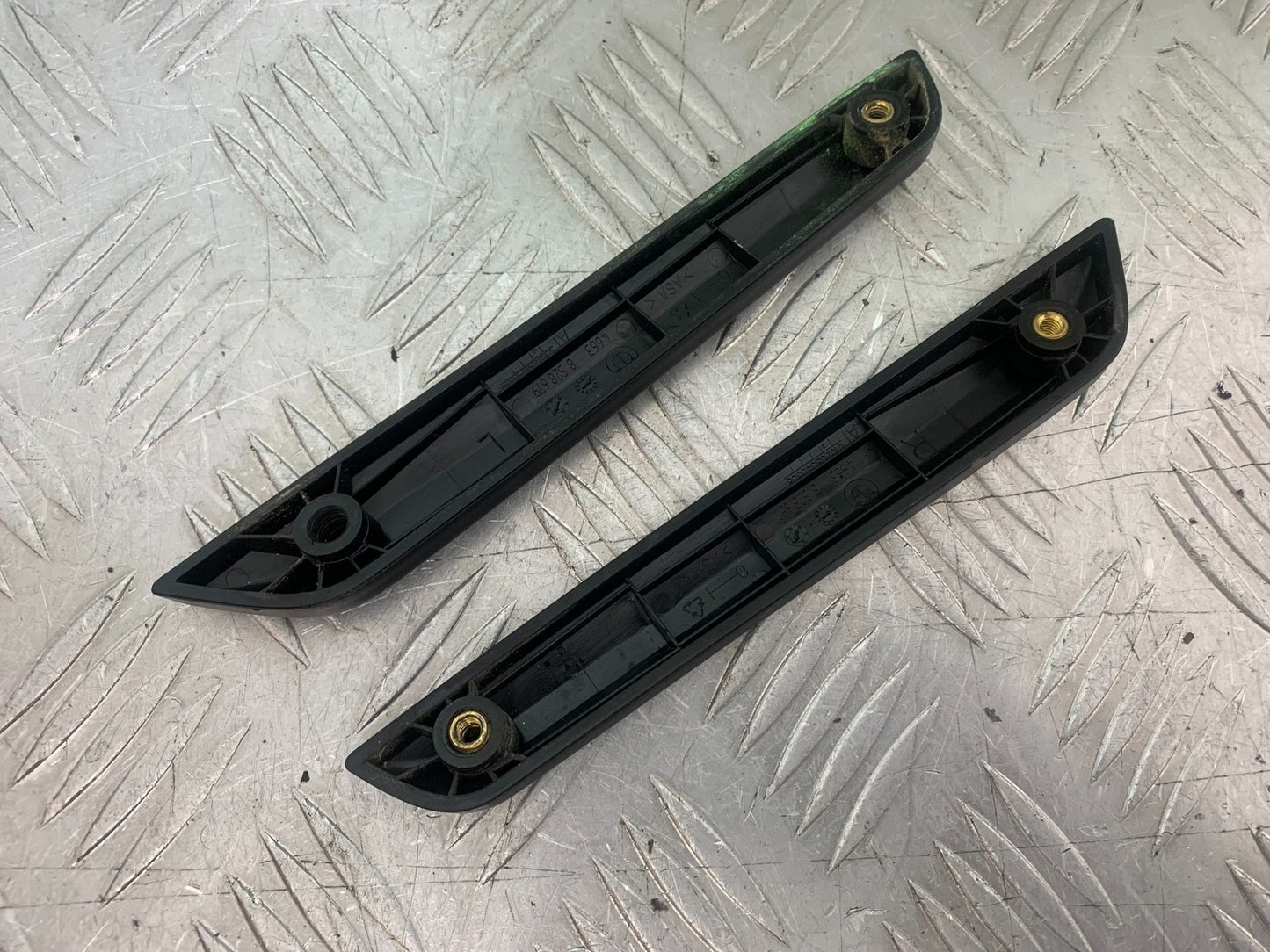 BMW R1200 R 1200 GS LEFT AND RIGHT TRIM  YEAR 2013-2016 (CMB1257)