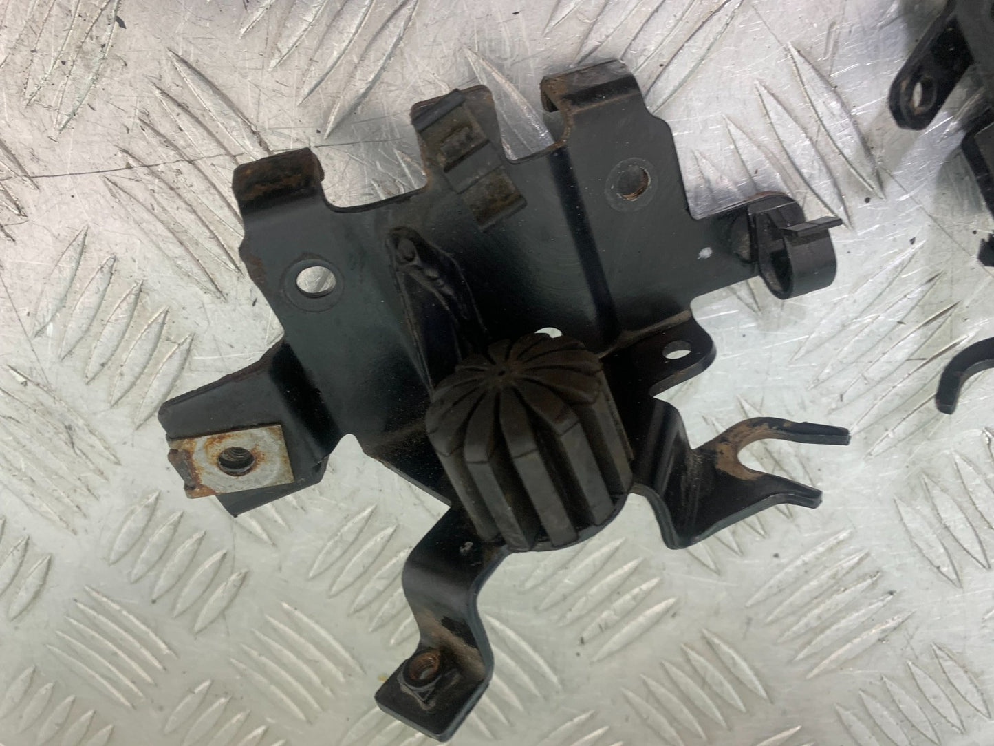 BMW R1200 R 1200 GS PETROL TANK BRACKETS  YEAR 2013-2016 (CMB1257)