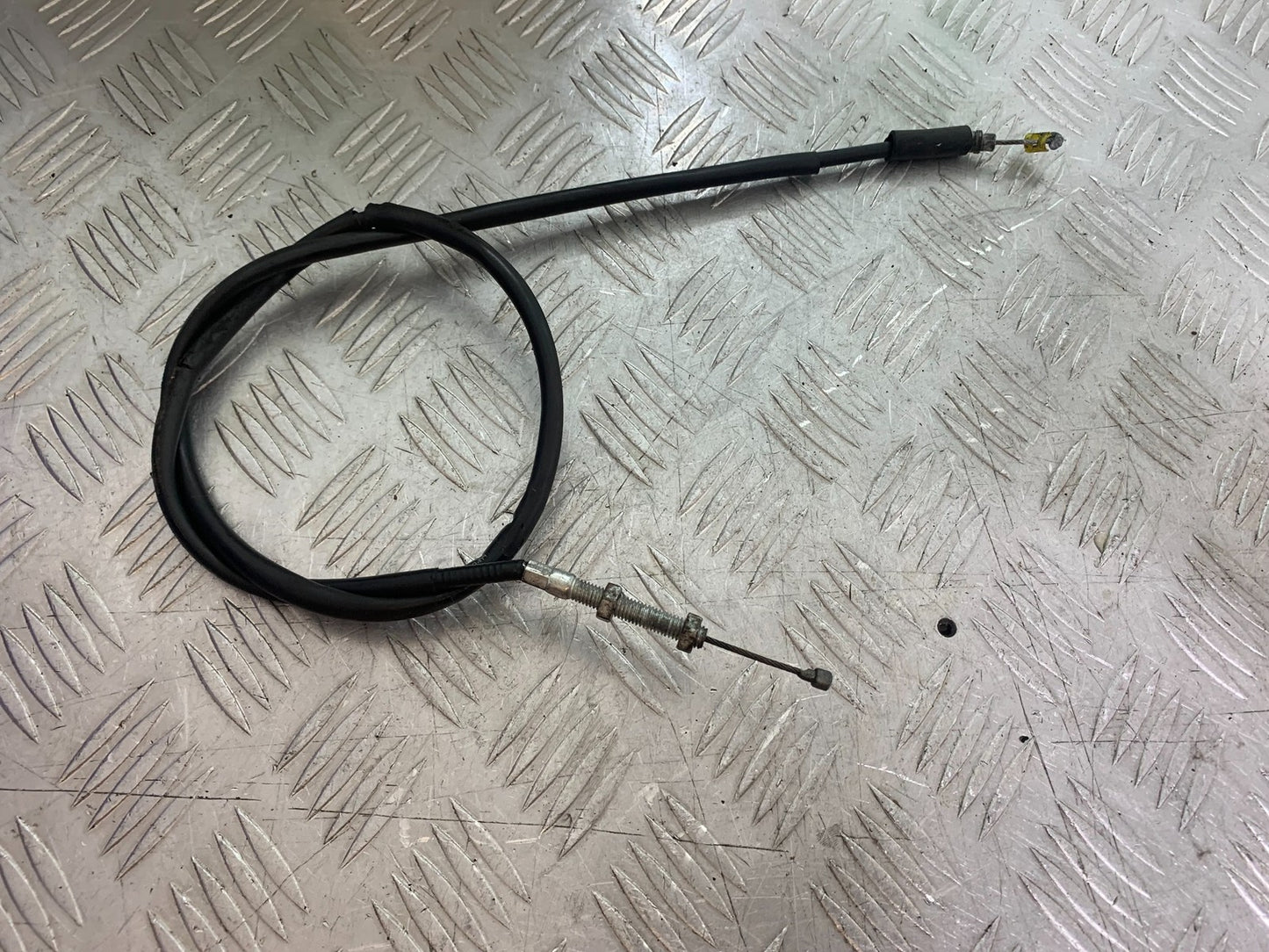 TRIUMPH 1050 SPEED TRIPLE CLUTCH CABLE  YEAR 2005-2007 (CMB1322)