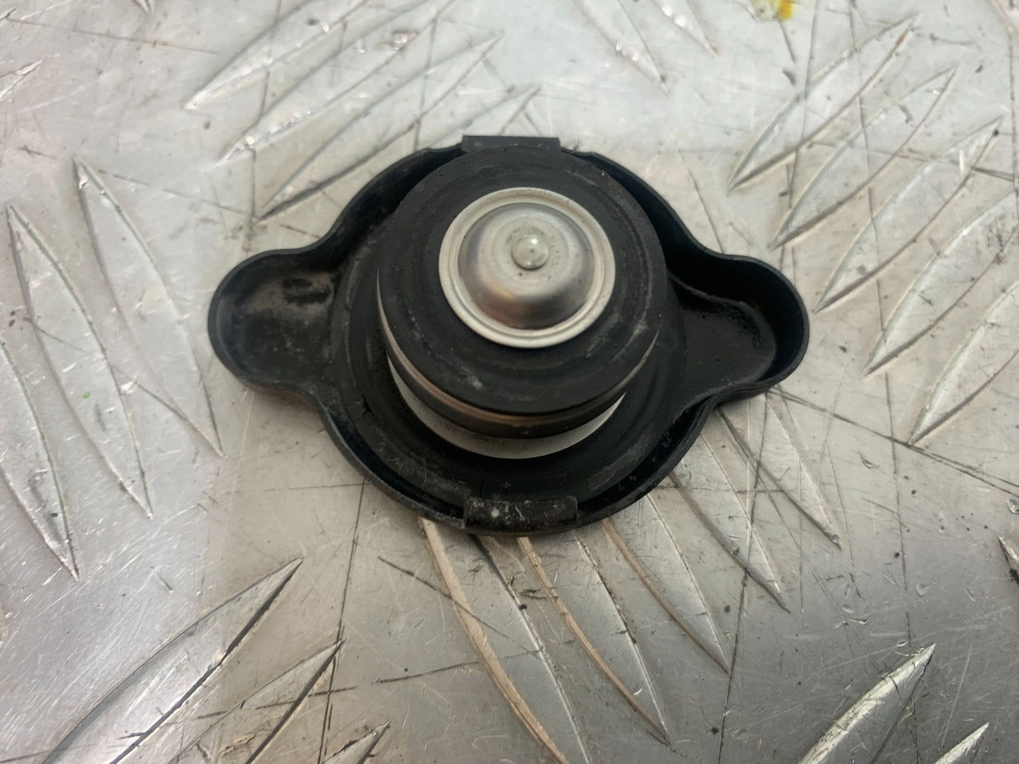 KAWASAKI ZX6R ZX6 R P7F P8F RADIATOR CAP  YEAR 2007-08 (CMB1165)