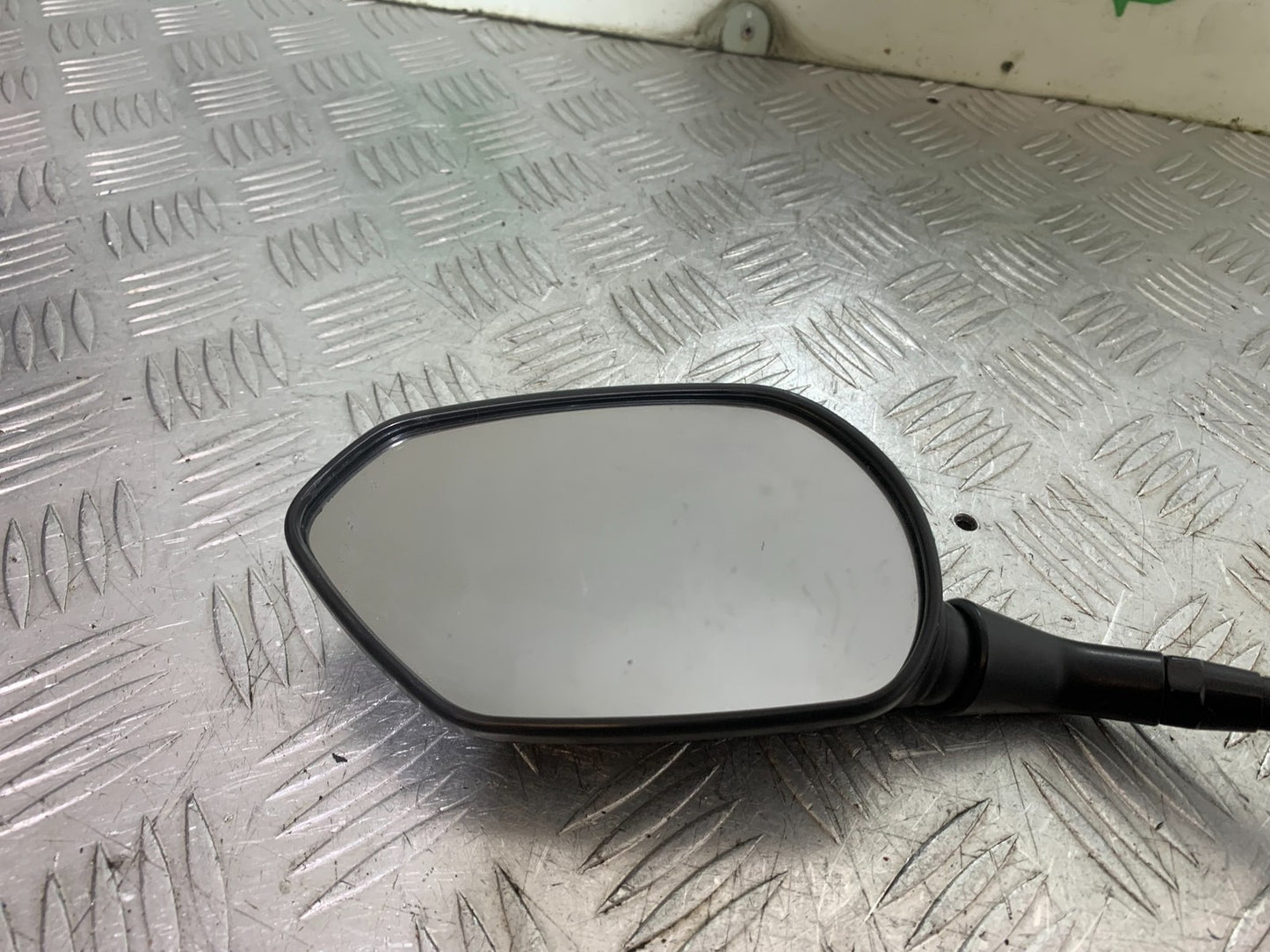 TRIUMPH TRIDENT 660 LEFT MIRROR  YEAR 2021-2024 (CMB1295)