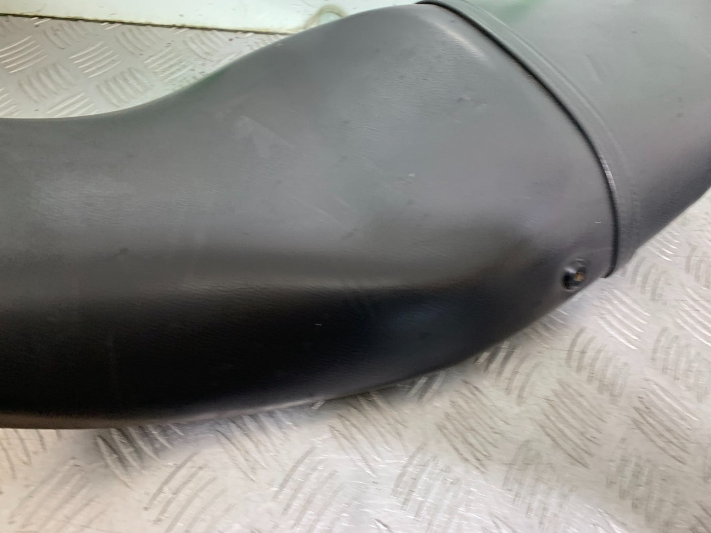 TRIUMPH 955I SPRINT RS SEAT  YEAR 1999-03 (CMB1313)