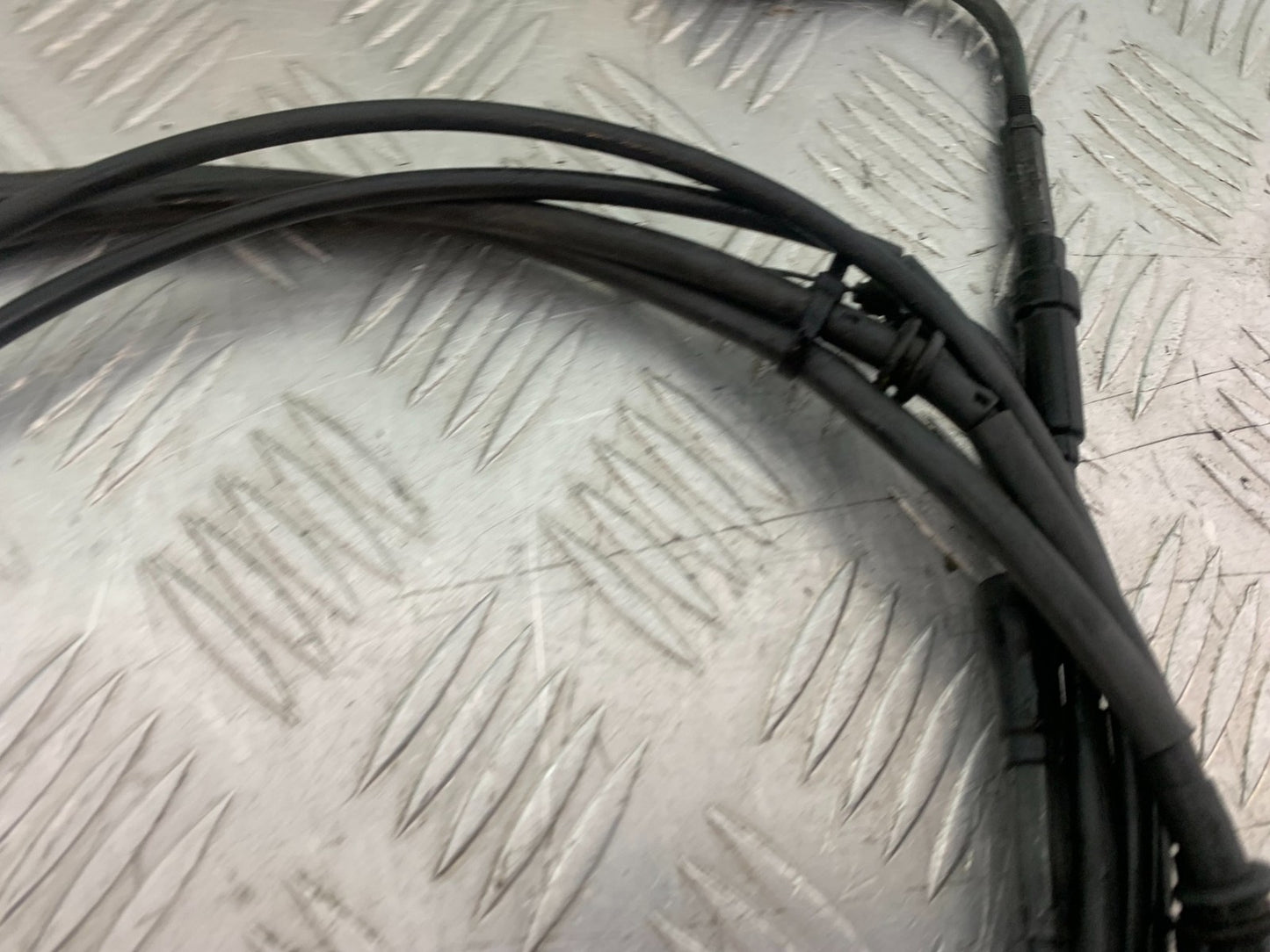 PIAGGIO VESPA GTS 125 THROTTLE CABLES   YEAR 2009-2014  (CMB1261)