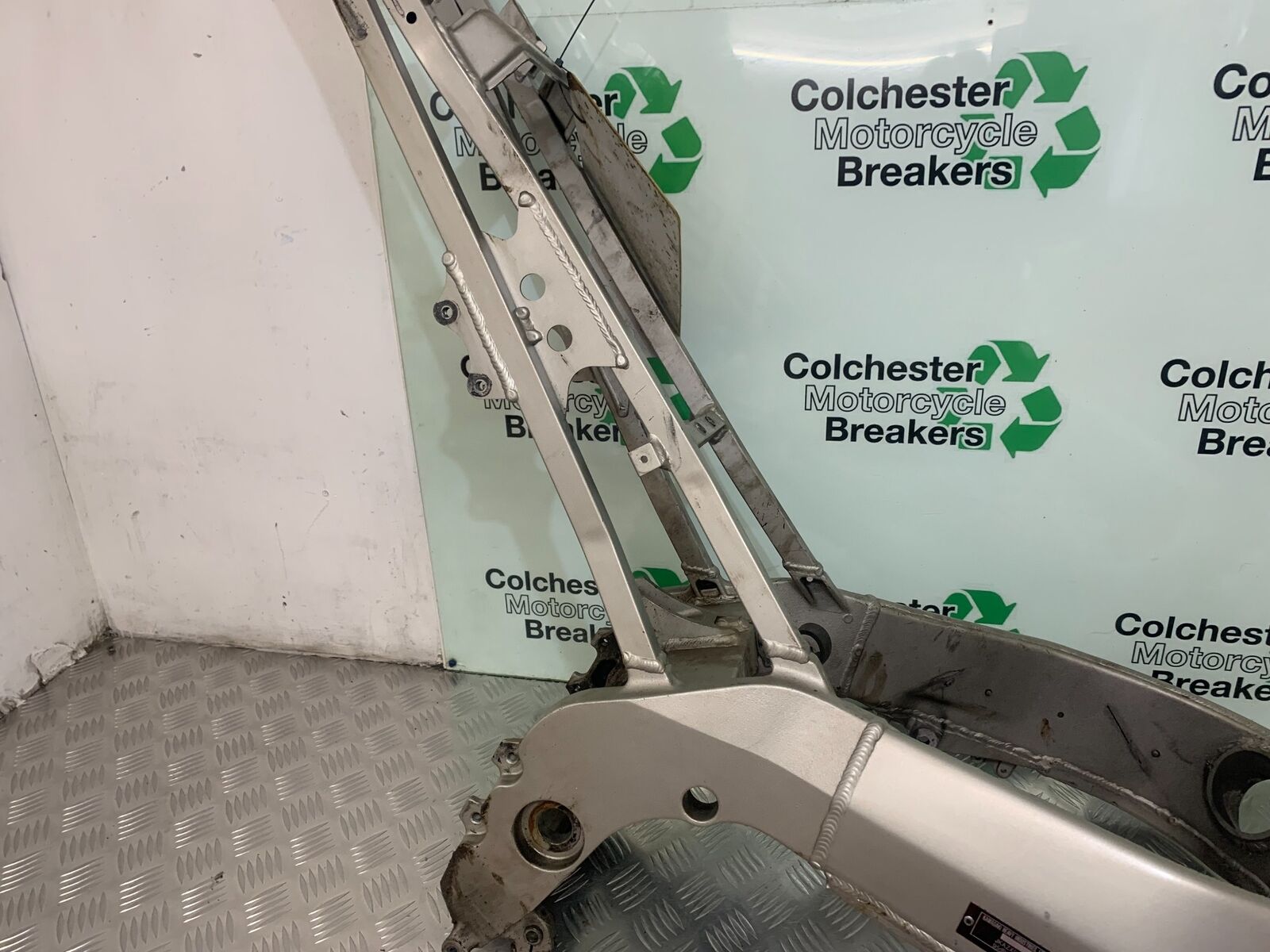 KAWASAKI ZX9R ZX9 C FRAME REG LOG BOOK  YEAR 1998-99 (STOCK 957)