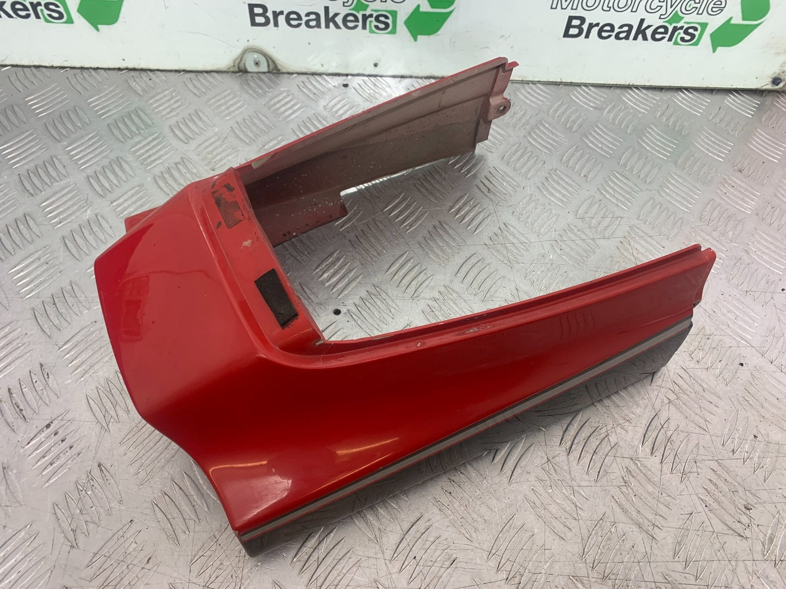 KAWASAKI GPZ600 GPZ 600 SEAT UNIT TAIL PIECE  YEAR 1988-90  (CMB1258)