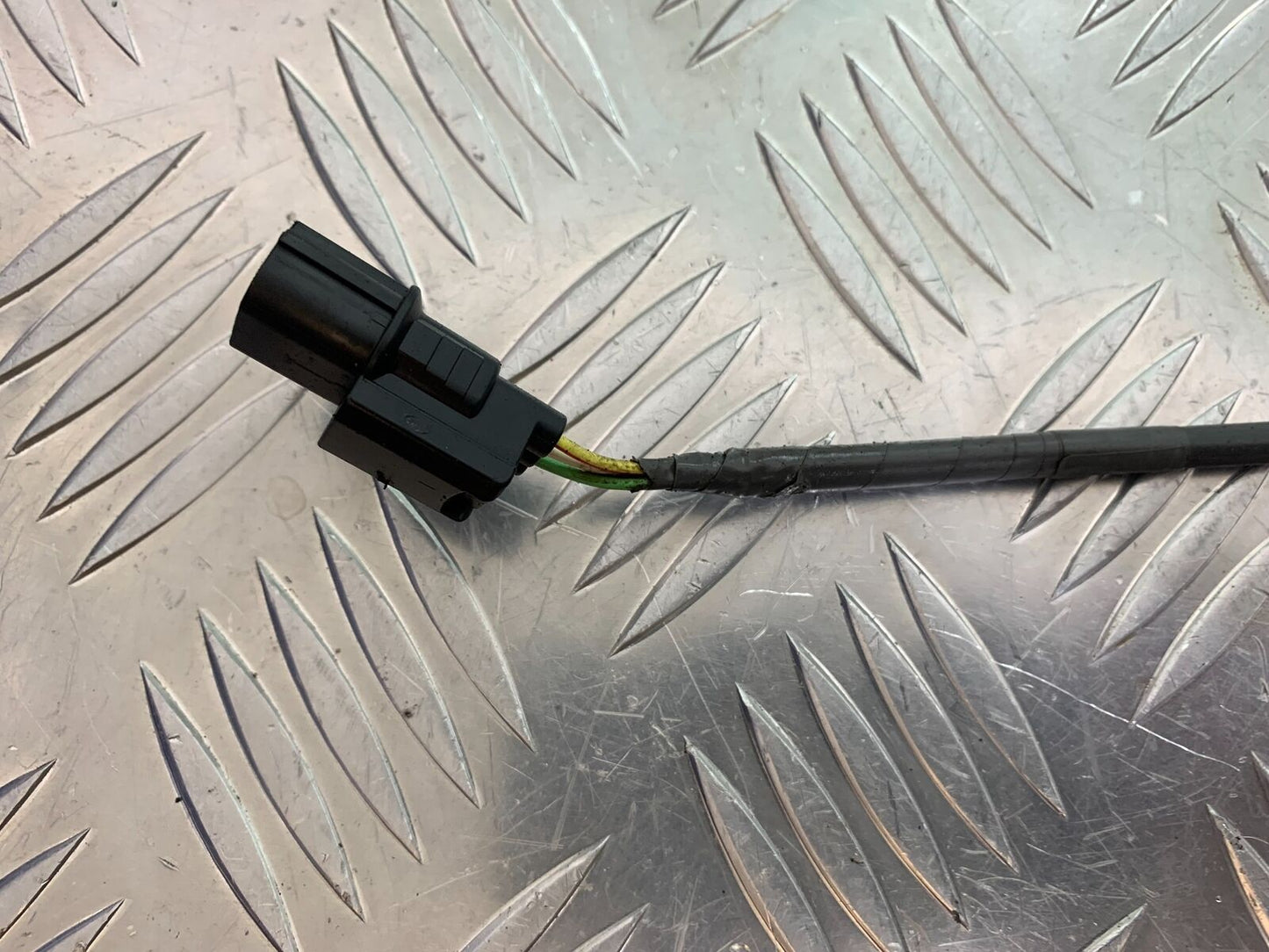 KAWASAKI NINJA 650 ENGINE SENSOR  YEAR 2017-2019 (CMB1018)
