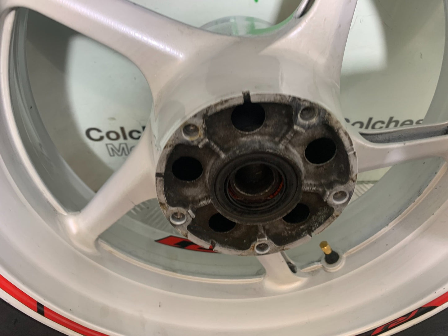 YAMAHA YZF R1 4C8 REAR WHEEL  YEAR 2007-2008 (CMB1237)