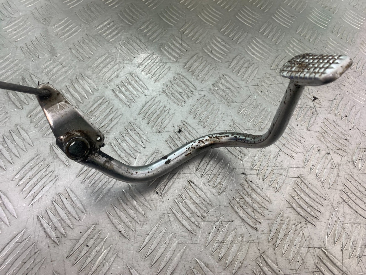 SUZUKI GP100 GP 100 REAR BRAKE PEDAL  YEAR 1978-1988 (CMB1259)
