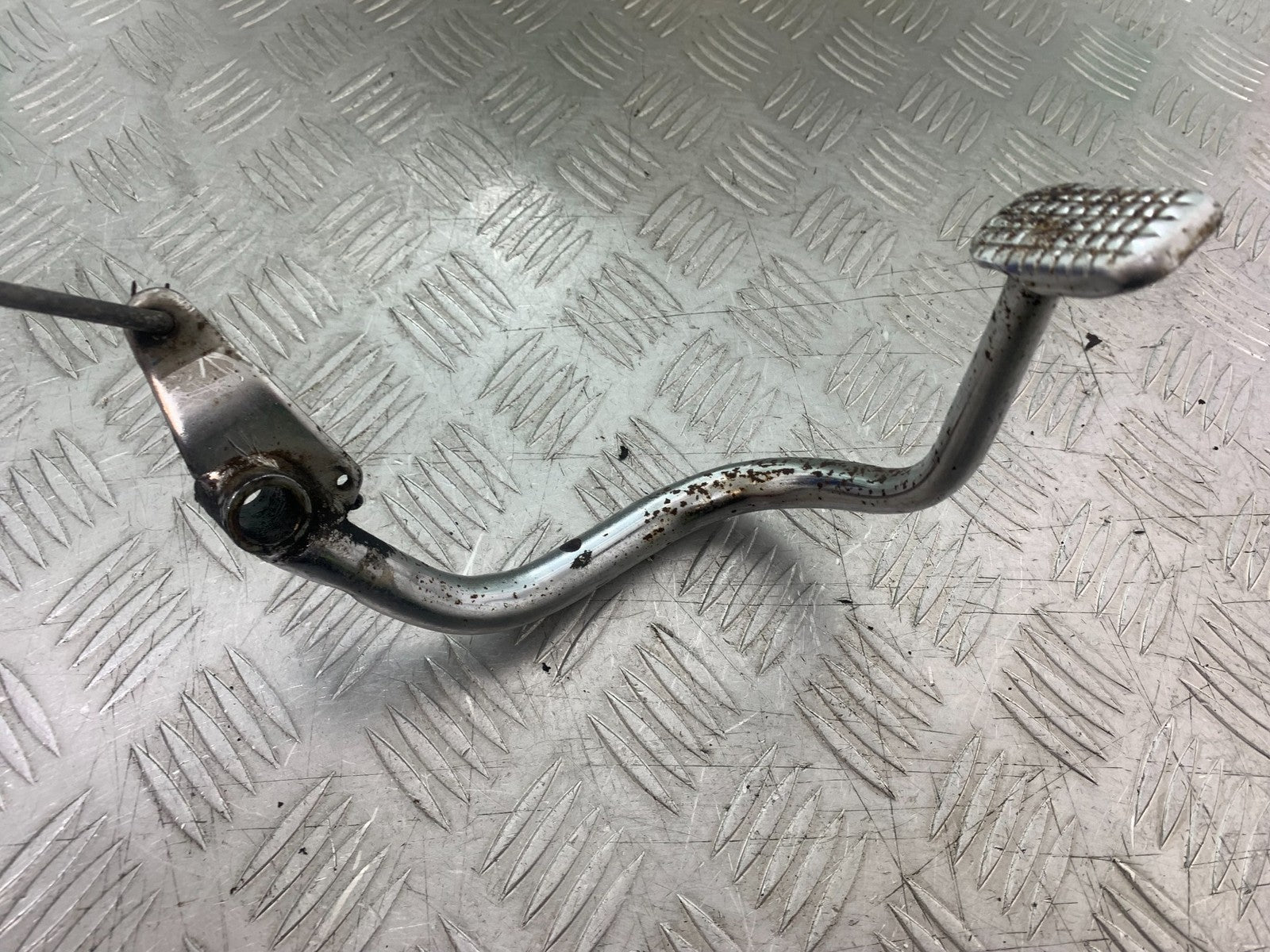 SUZUKI GP100 GP 100 REAR BRAKE PEDAL  YEAR 1978-1988 (CMB1259)