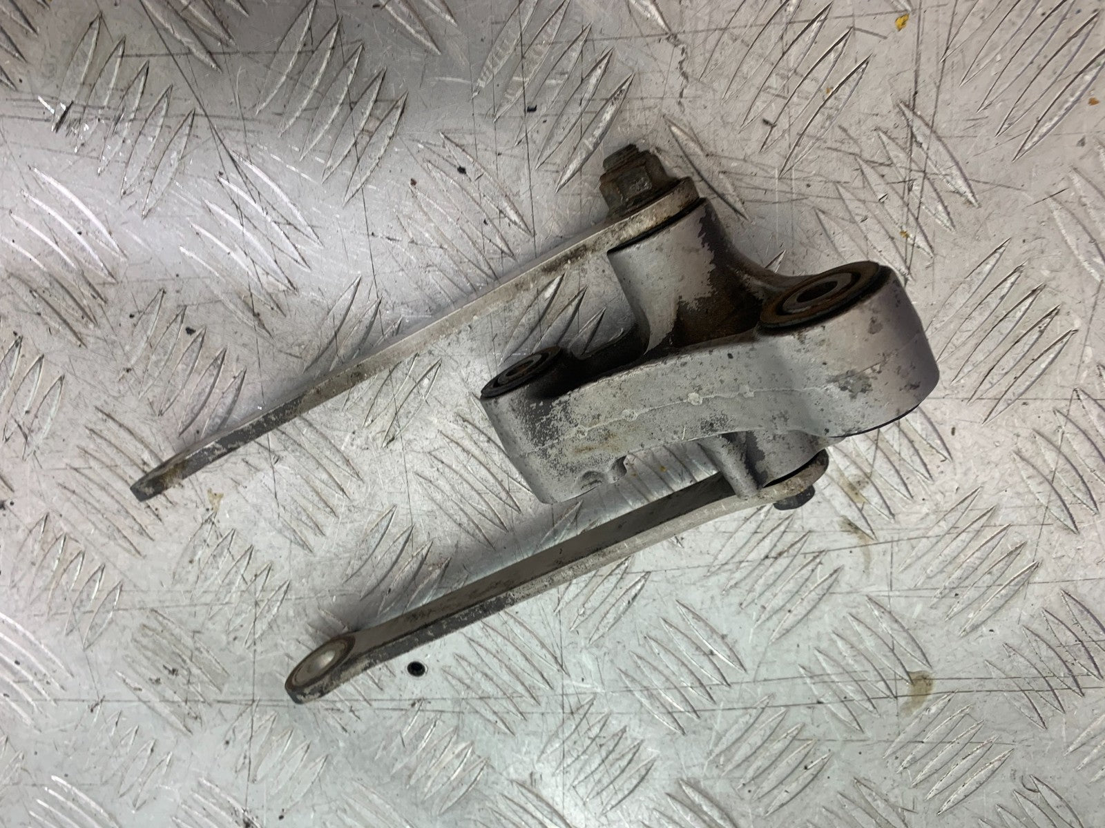 KAWASAKI ZX9R ZX9 C REAR SHOCK LINKAGE  YEAR 1998-99 (CMB1213)