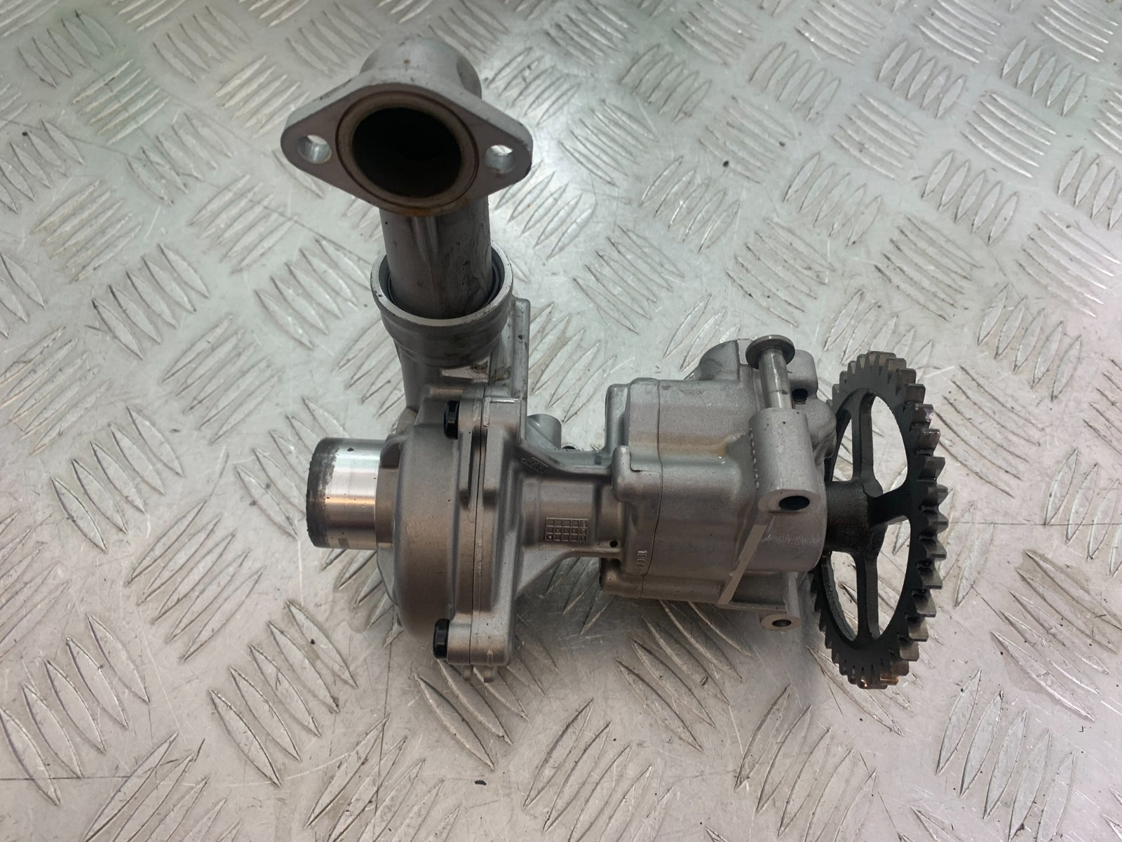 MV AGUSTA 800 F3 OIL PUMP YEAR 2013-2016 (CMB1152)