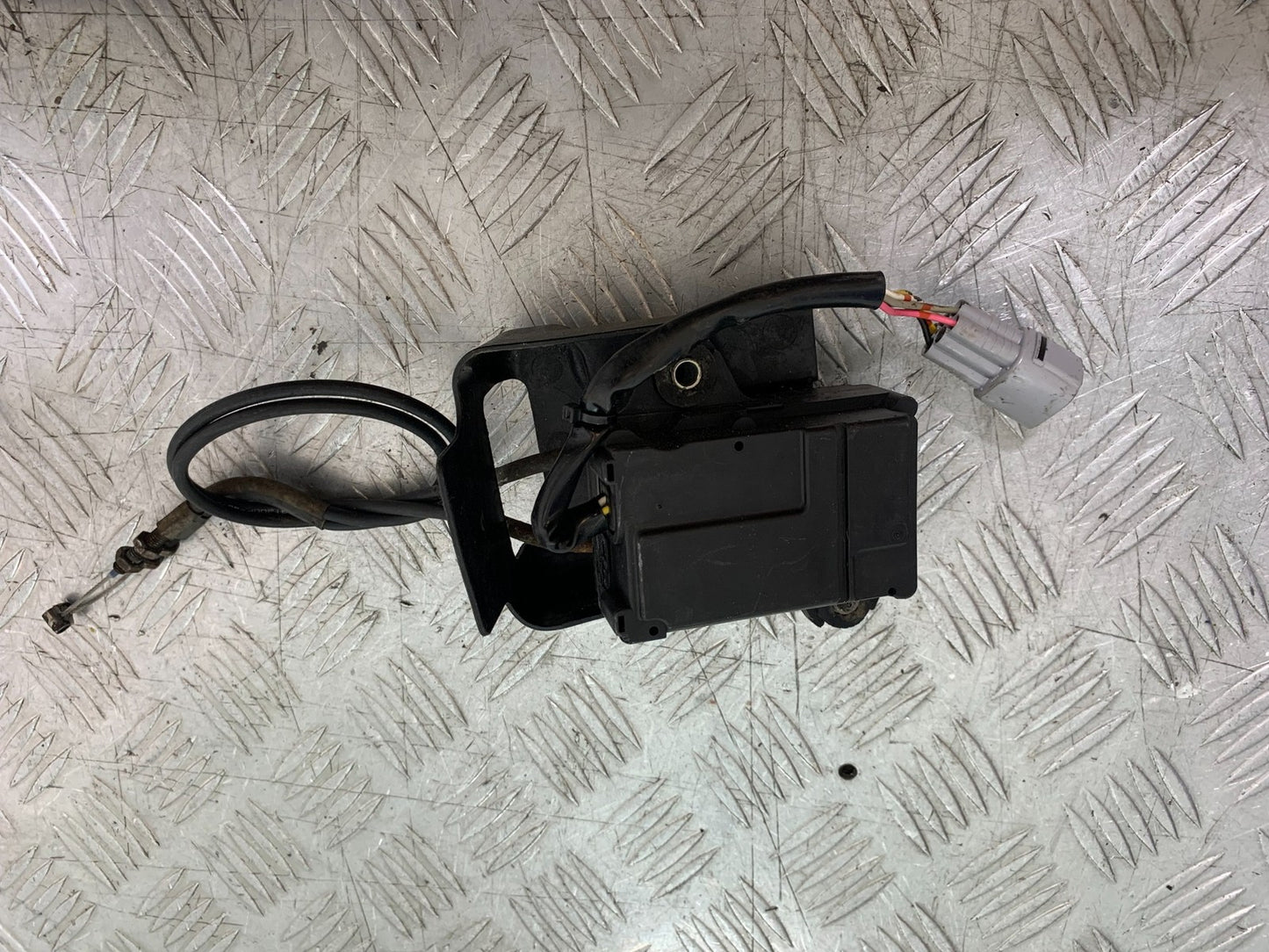 SUZUKI DL1000 V-STROM EXHAUST SERVO MOTOR  YEAR 2014-2019 (CMB1325)