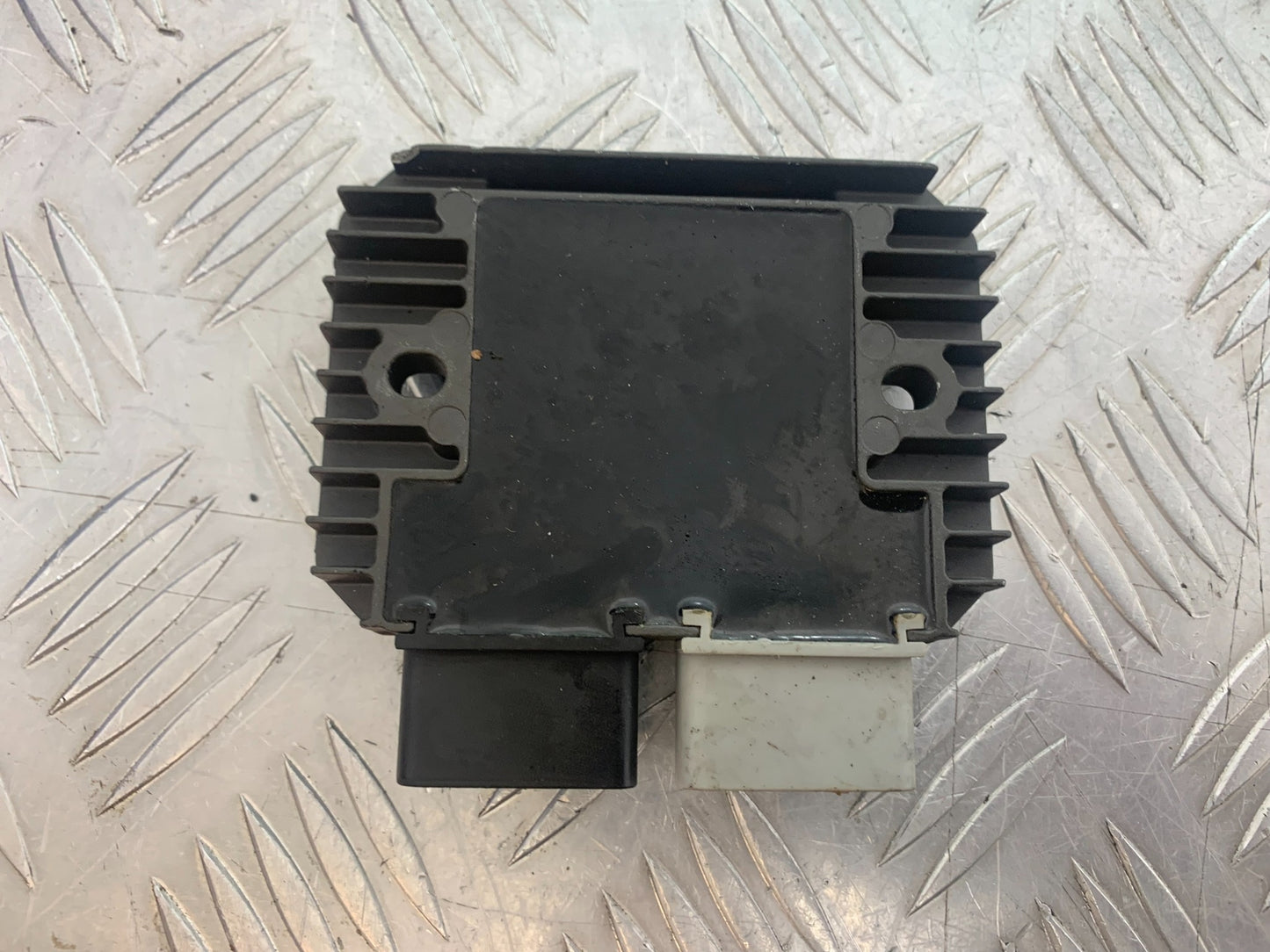 KAWASAKI ZX6R REGULATOR   YEAR 2009-2012 (CMB1136)