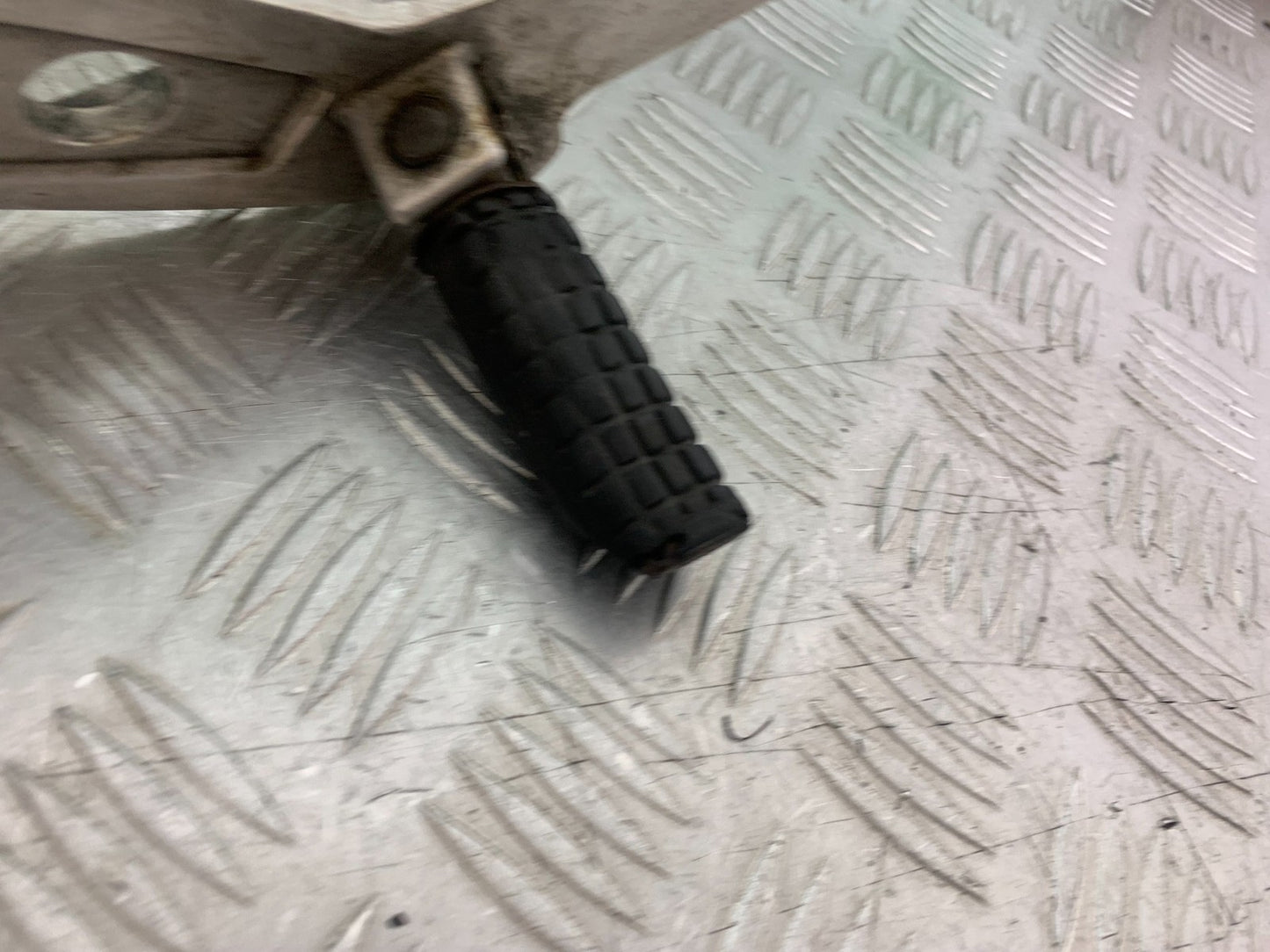 HONDA NTV 600 REVERE LEFT HANGER  YEAR 1988-1996  (CMB1281)