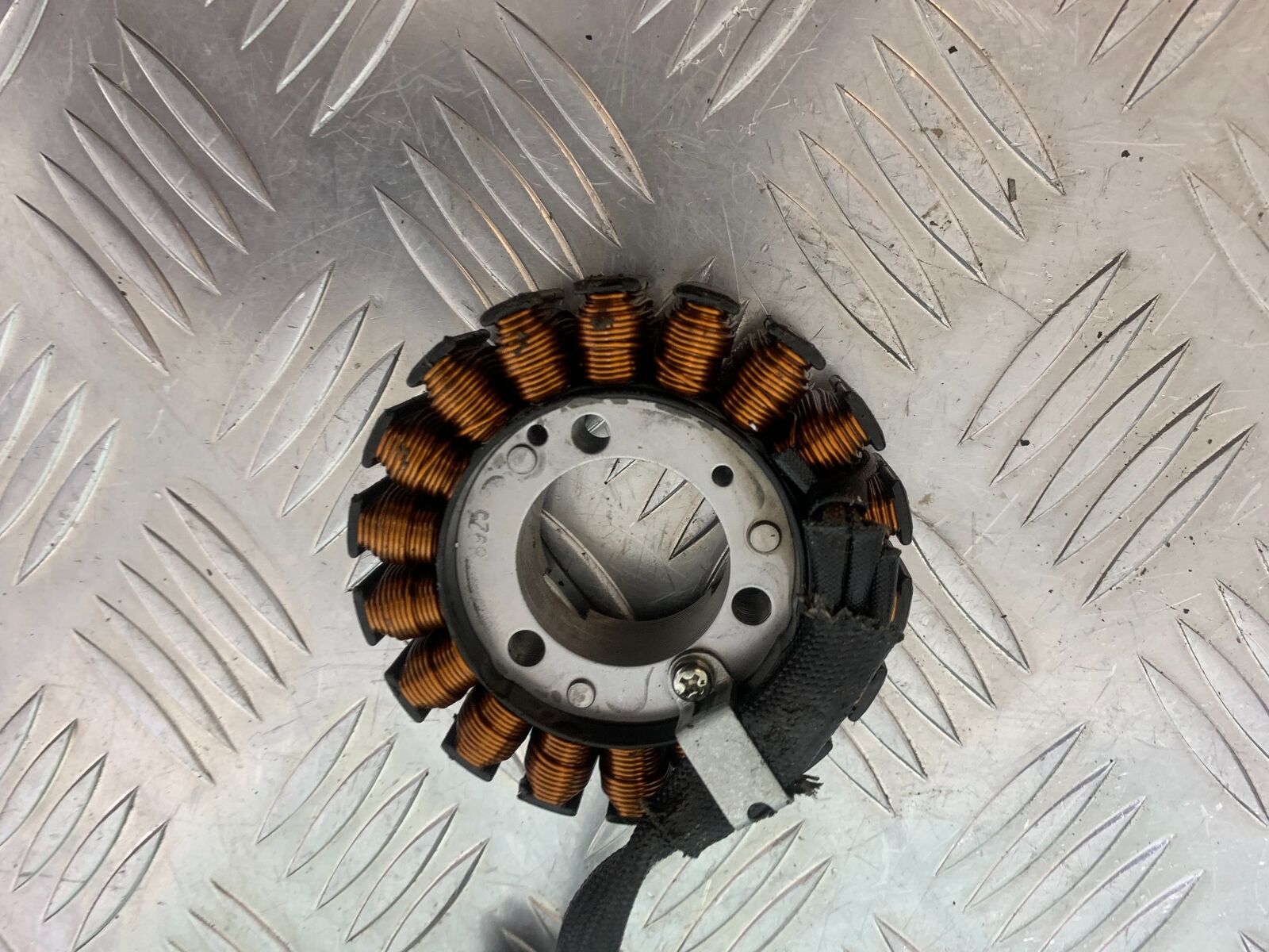 HONDA CBR125 CBR 125 GENERATOR  YEAR 2007-10 (CMB1004)