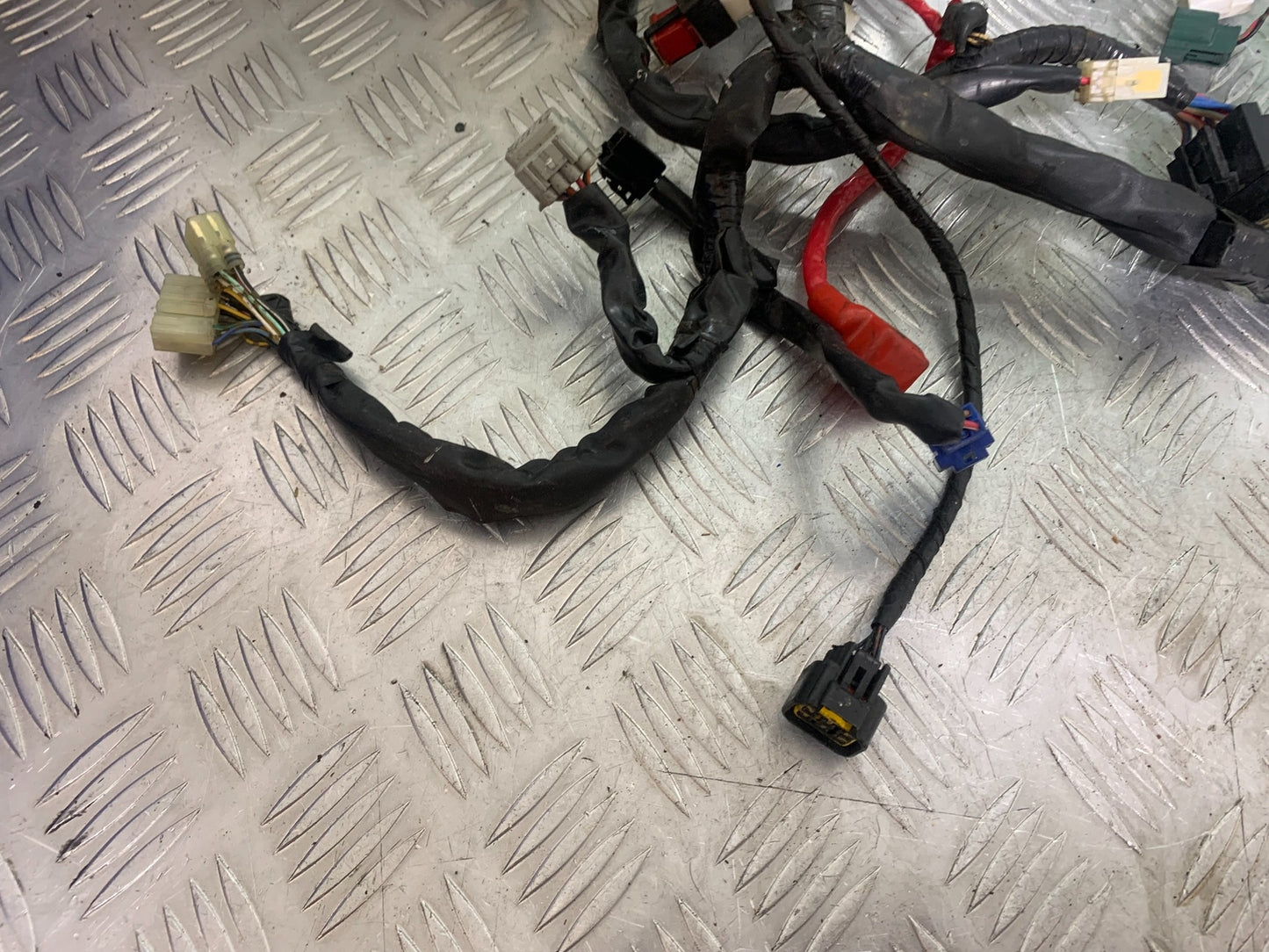 YAMAHA YZF R1 WIRING LOOM  YEAR 2004-2006 (CMB1155)