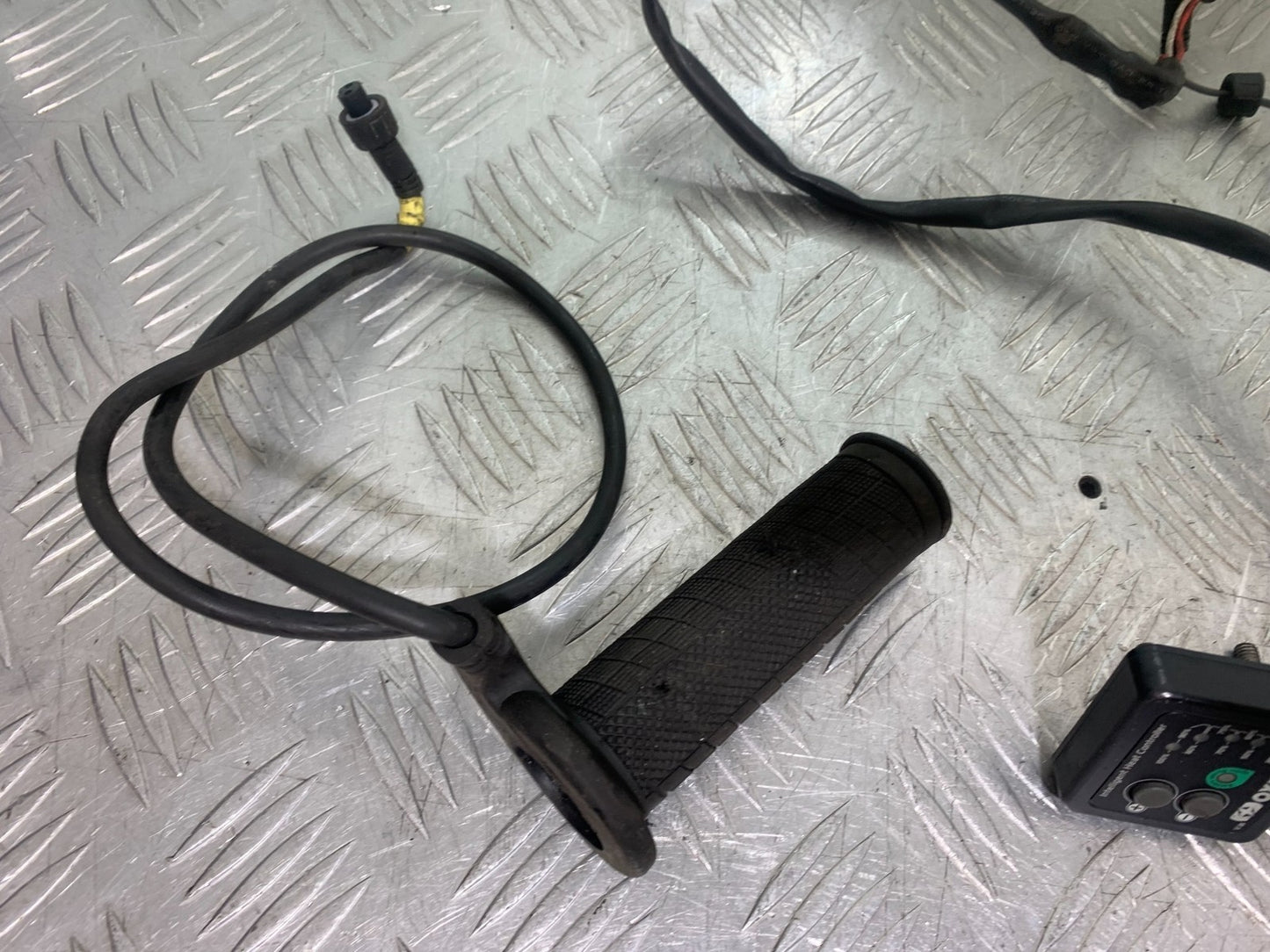 KAWASAKI 650 VERSYS OXFORD HEATED GRIPS  YEAR 2015-2018 (CMB1288)