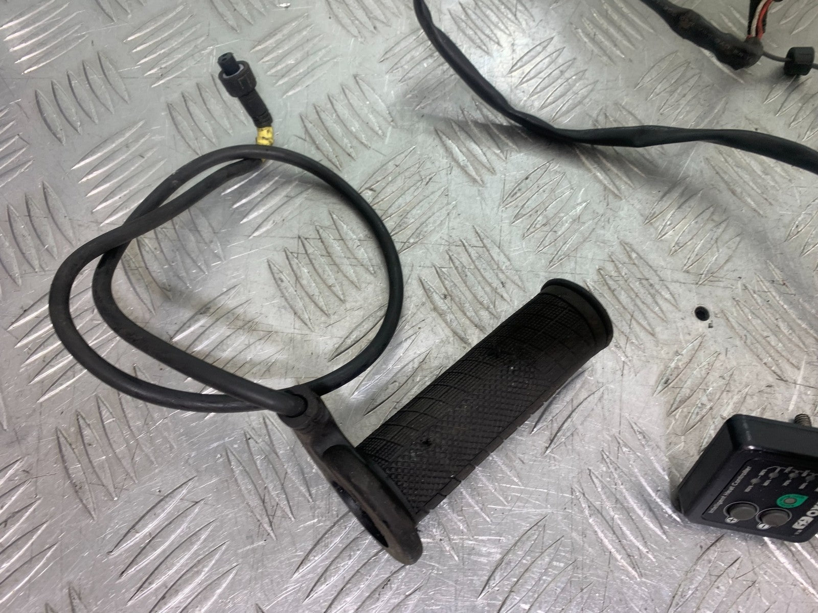 KAWASAKI 650 VERSYS OXFORD HEATED GRIPS  YEAR 2015-2018 (CMB1288)