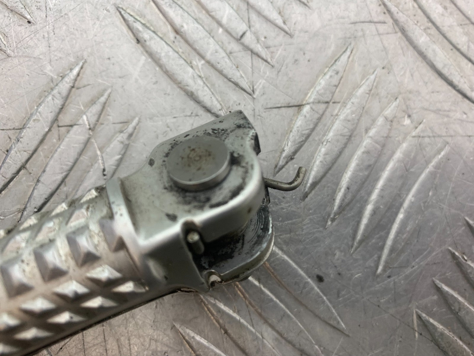 BMW S1000 RR FRONT LEFT FOOTPEG   YEAR 2015-2018 (CMB1246)