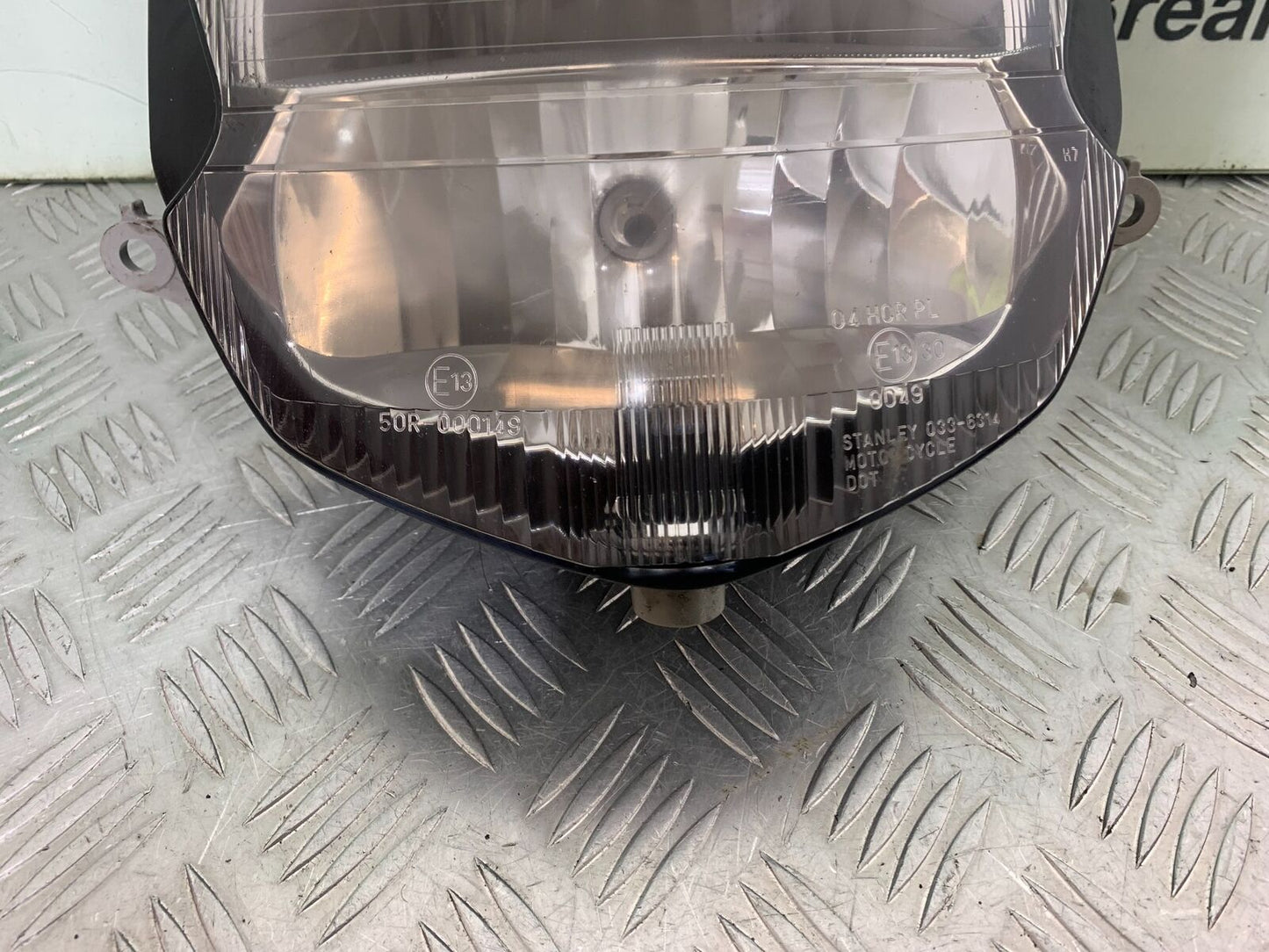 HONDA CBR1100 BLACKBIRD HEADLIGHT   YEAR 1999-2005 (CMB1103)