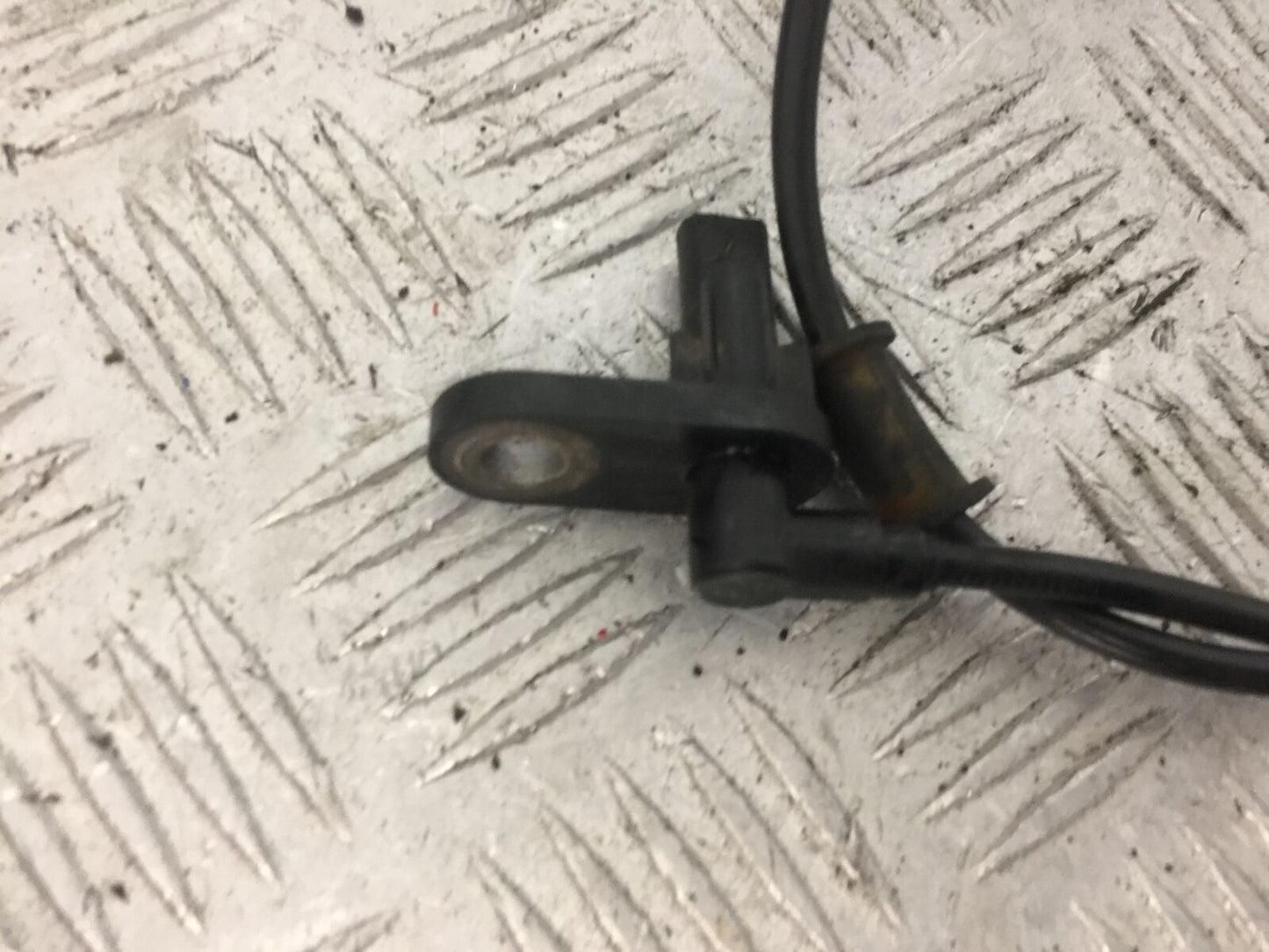 KAWASAKI VERSYS 1000 KLZ 1000 REAR ABS SENSOR  YEAR 2015-18 (STOCK 817)