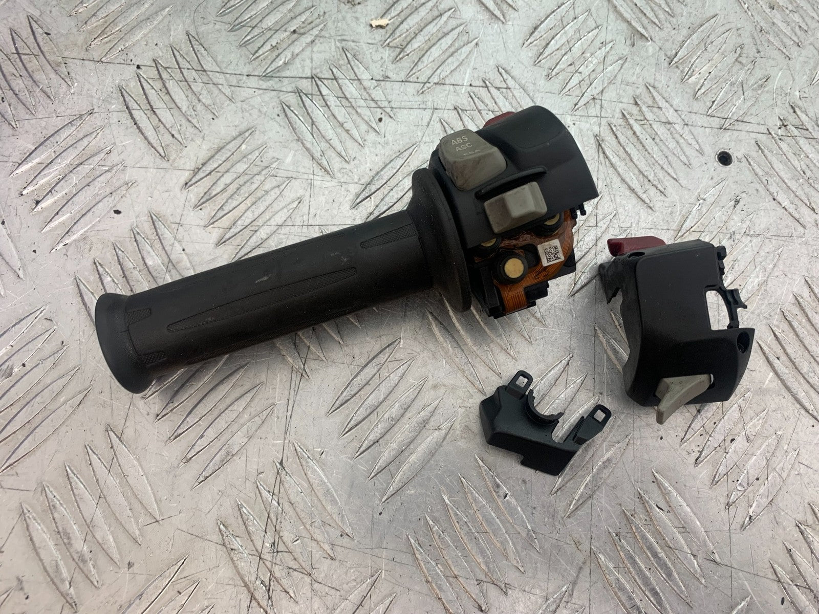 BMW K1300 S K 1300 S LEFT SWITCH GEAR  YEAR 2009-16 (CMB1216)