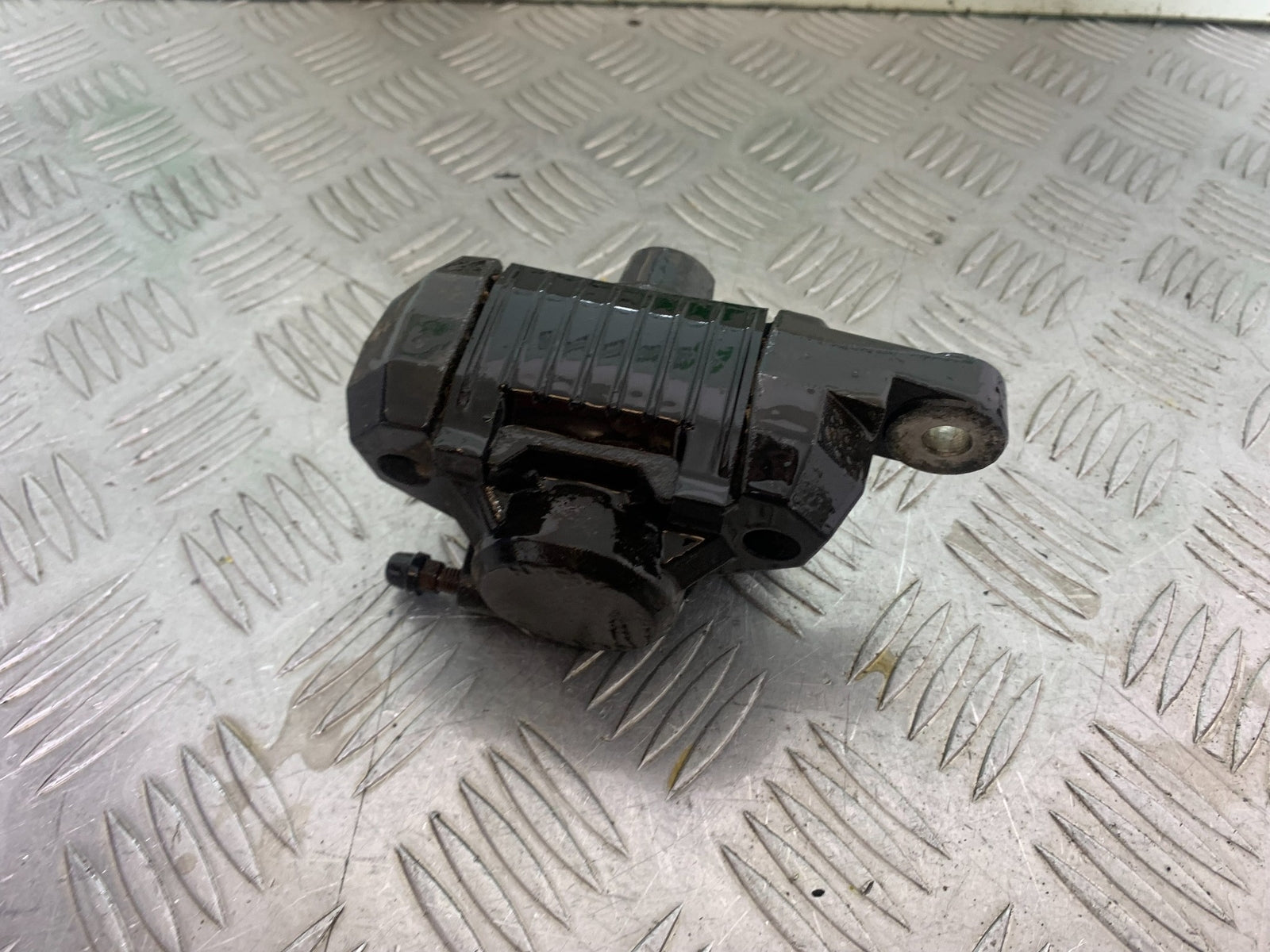 SUZUKI GSF1200  GSF 1200 BANDIT REAR BRAKE CALIPER  YEAR 1997-2000 (CMB1149)