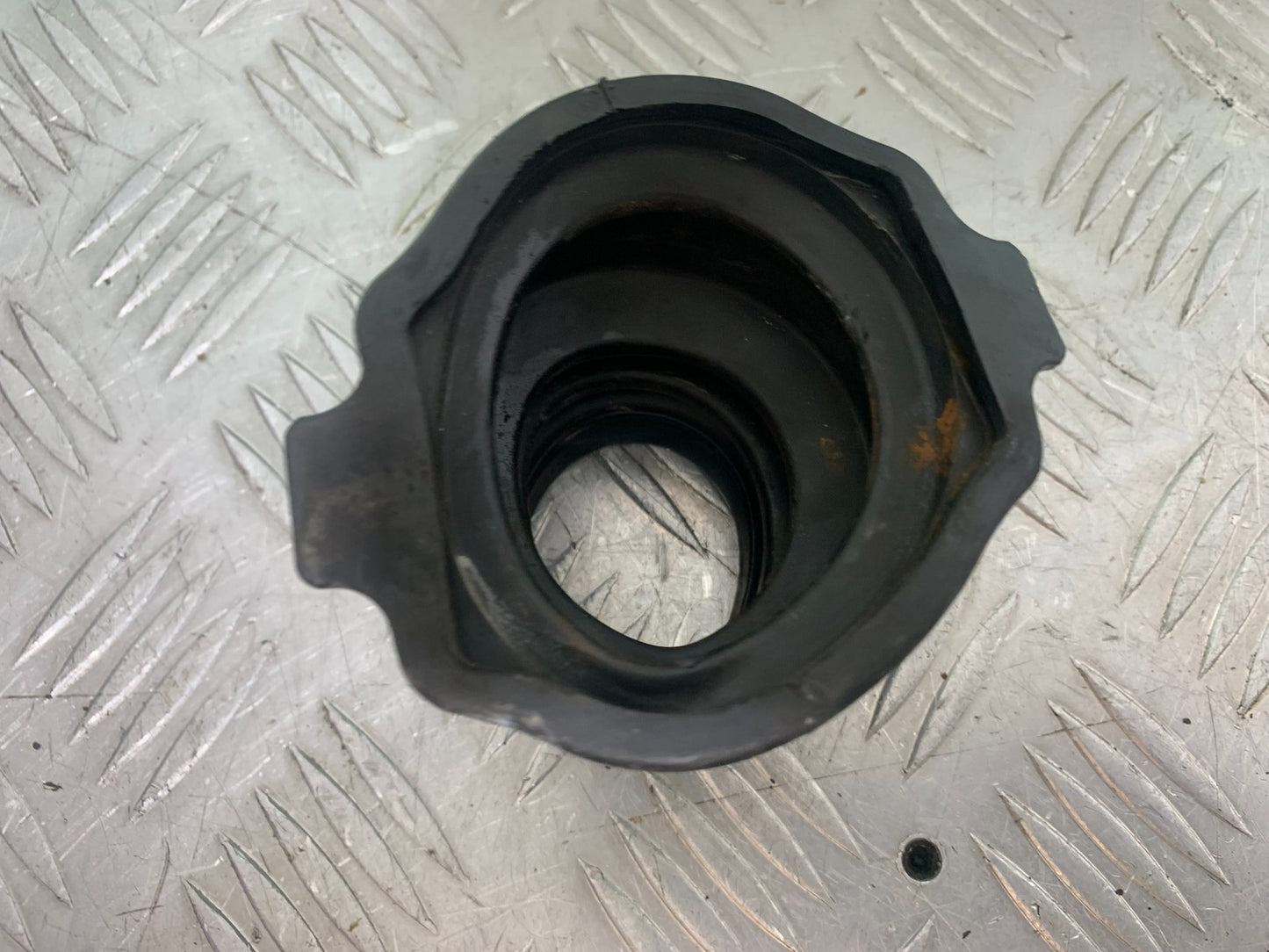 HONDA GL500 GL 500 SILVERWING SWINGARM RUBBER BOOT  YEAR 1981-82 (CMB1168)