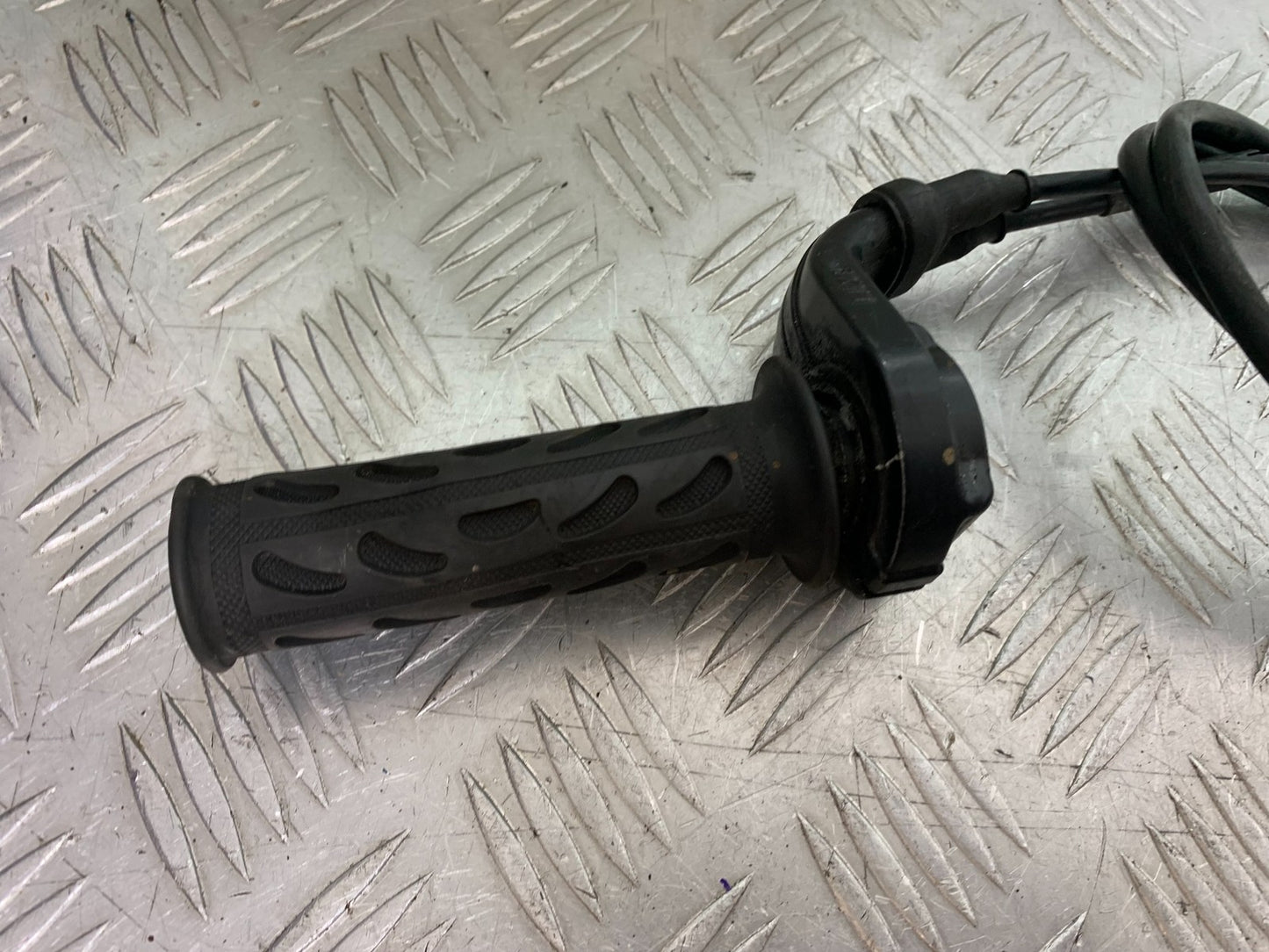 KAWASAKI ZX6R ZX6 J THROTTLE AND CABLES   YEAR 2000 (CMB1312)