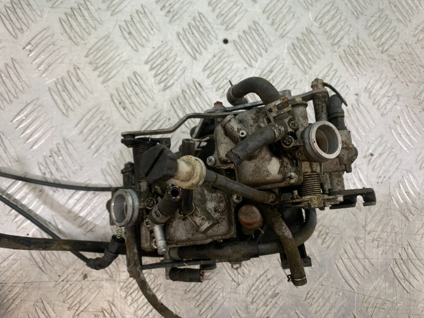HONDA XL125 VARADERO CARBS   YEAR 2001-2006  (CMB1304)