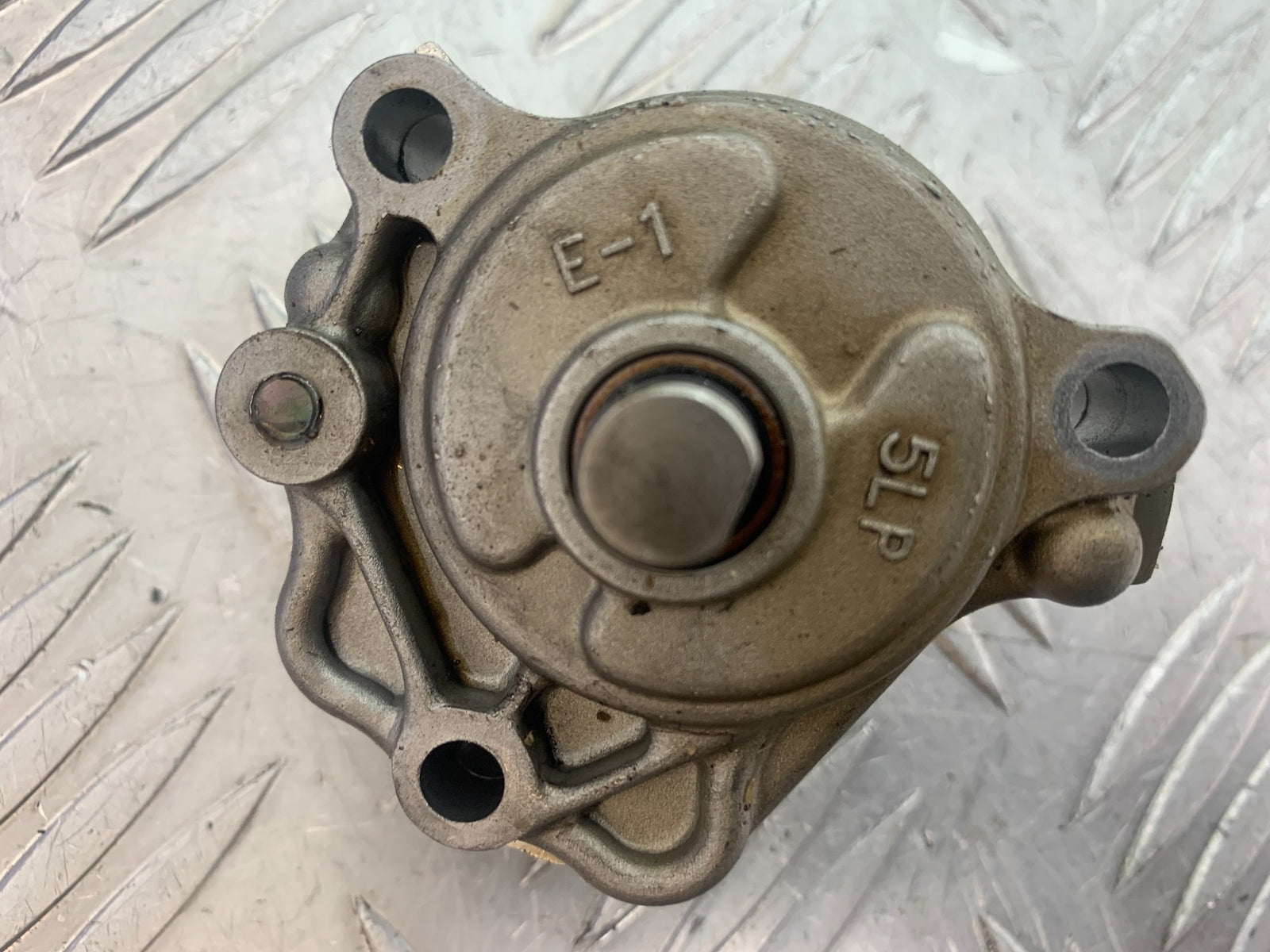 APRILIA 650 PAGASO STRADA OIL PUMP  YEAR 2005-2010 (CMB1057)