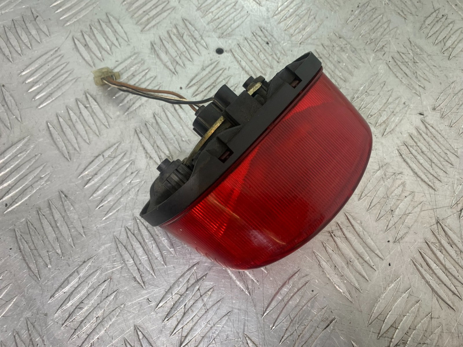 SUZUKI GSX750 INAZUMA REAR LIGHT  YEAR 1998-2003 (CMB1308)