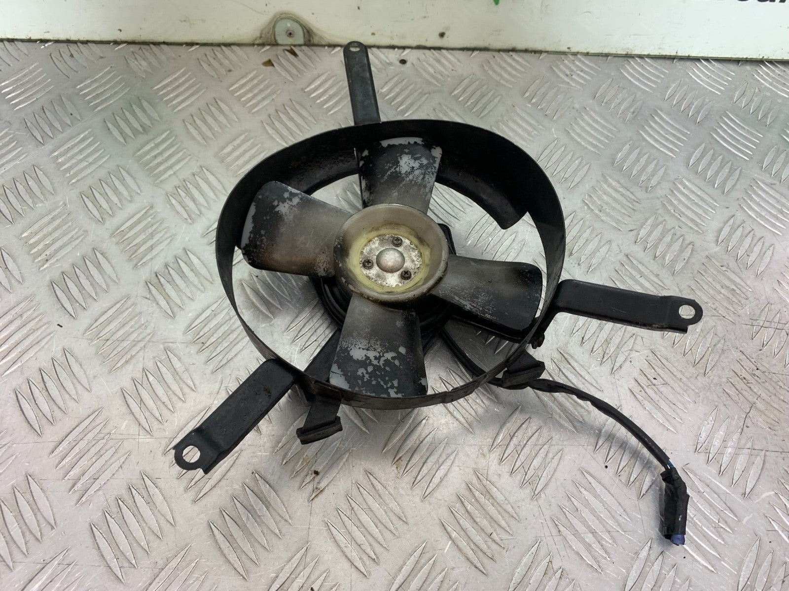 KAWASAKI ZZR1100 D RADIATOR FAN YEAR 1993-2001 (CMB1189)