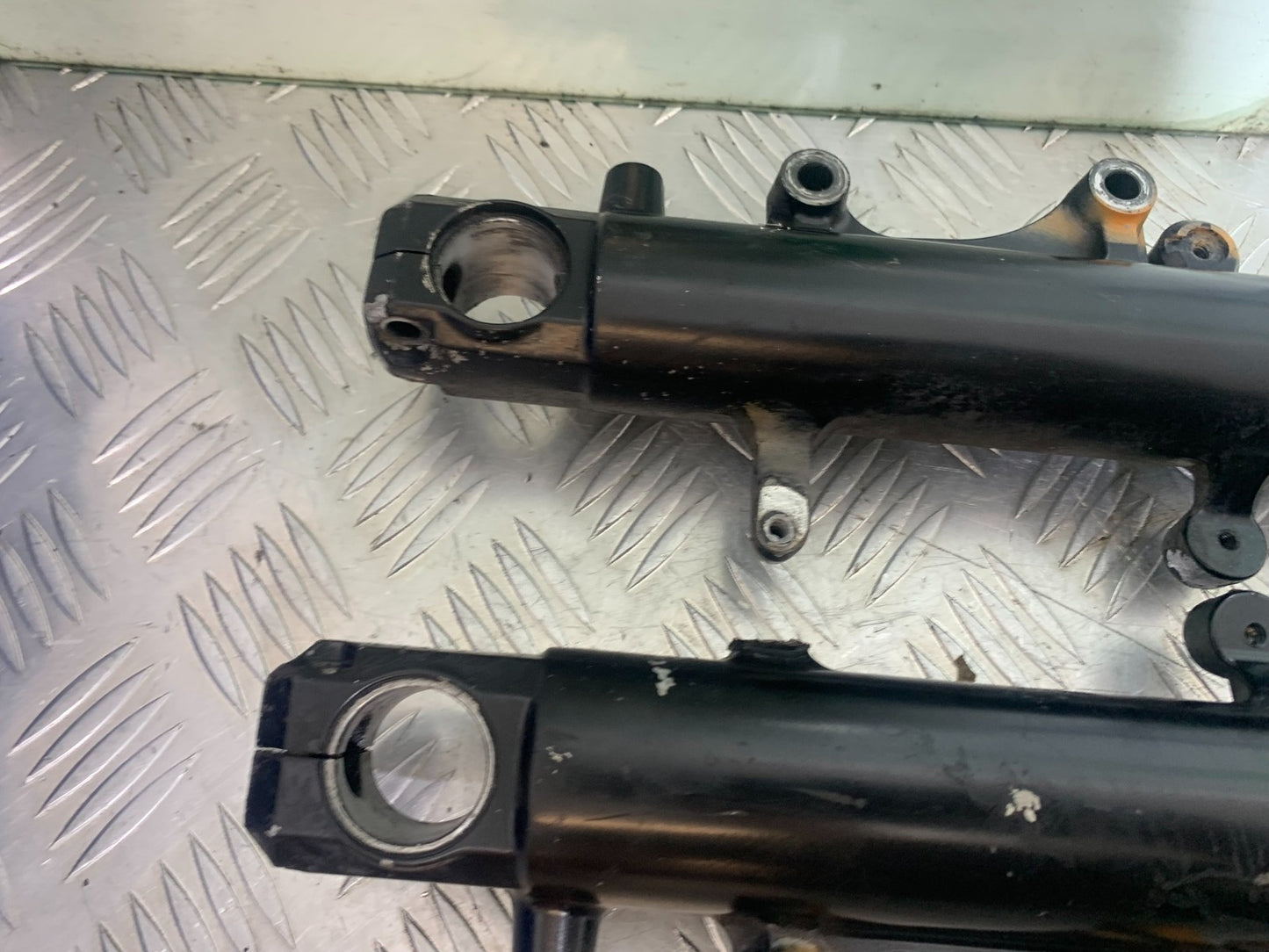 KAWASAKI ZX9R ZX9 E1 FORKS  YEAR 2000-01 (CMB1171)