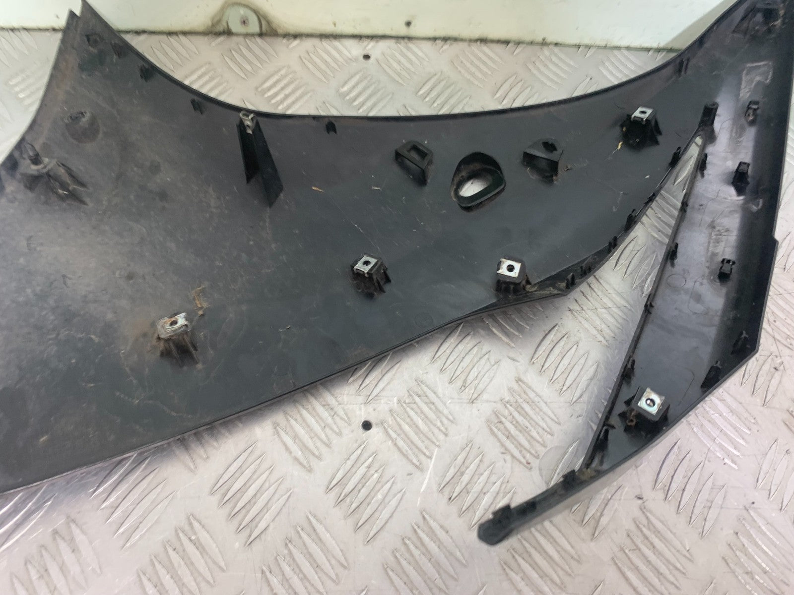 YAMAHA YZF-R125 YZF 125 RIGHT FAIRING PANEL  YEAR 2019-2022 (CMB1263)