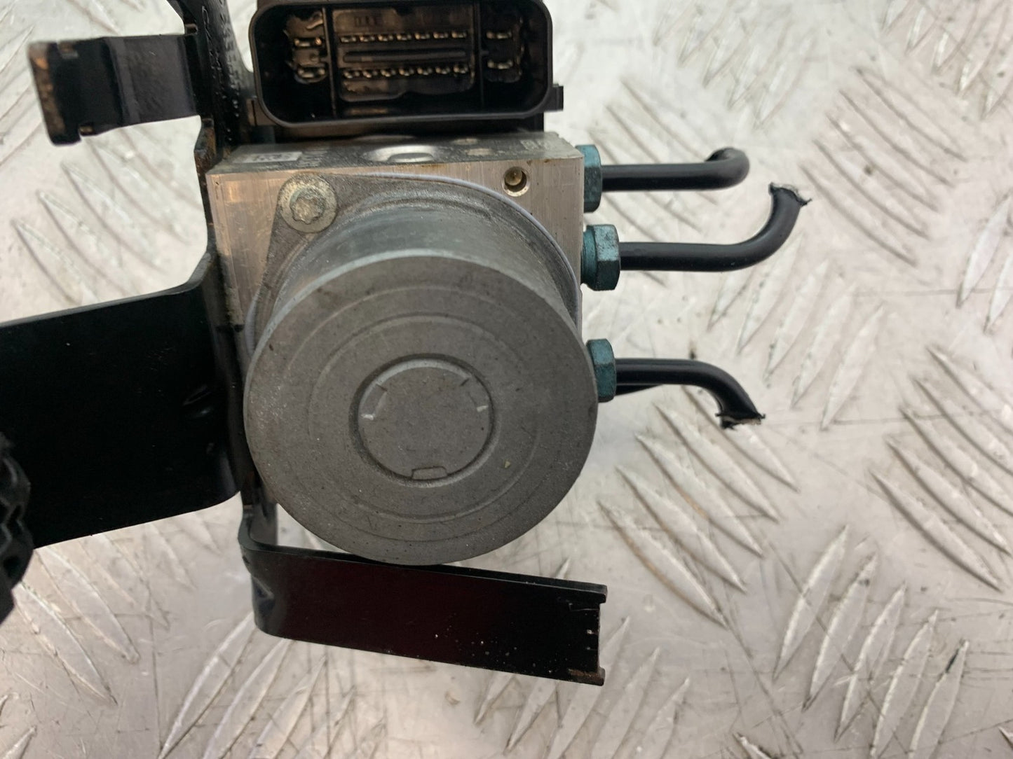 BMW F800 GT ABS PUMP  YEAR 2013-2017 (CMB1248)