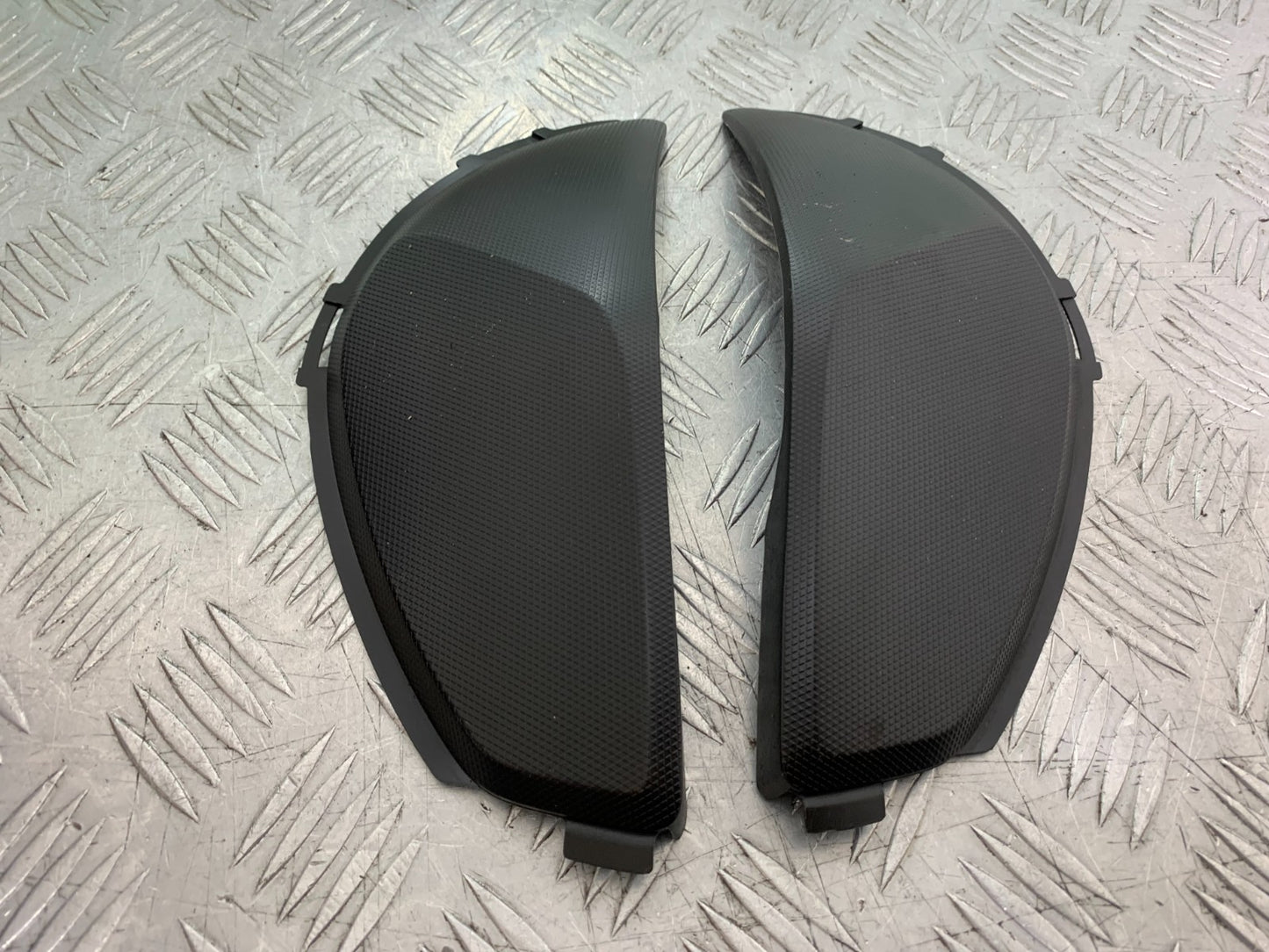 HONDA CBR1000 RR LEFT AND RIGHT INFILLS  YEAR  2008-2011 (CMB1330)
