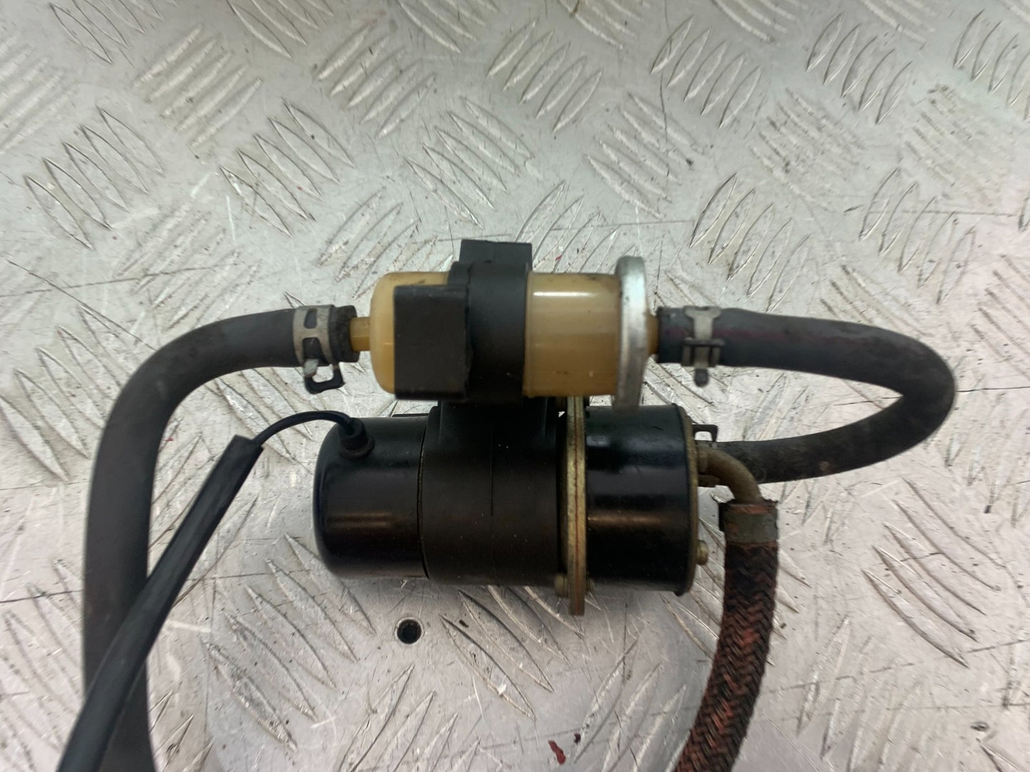 YAMAHA YZF1000 THUNDERACE PETROL PUMP YEAR 1997-2000 (CMB1204)